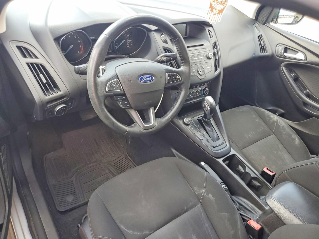 2015 Ford Focus Se Silver vin: 1FADP3F23FL280498