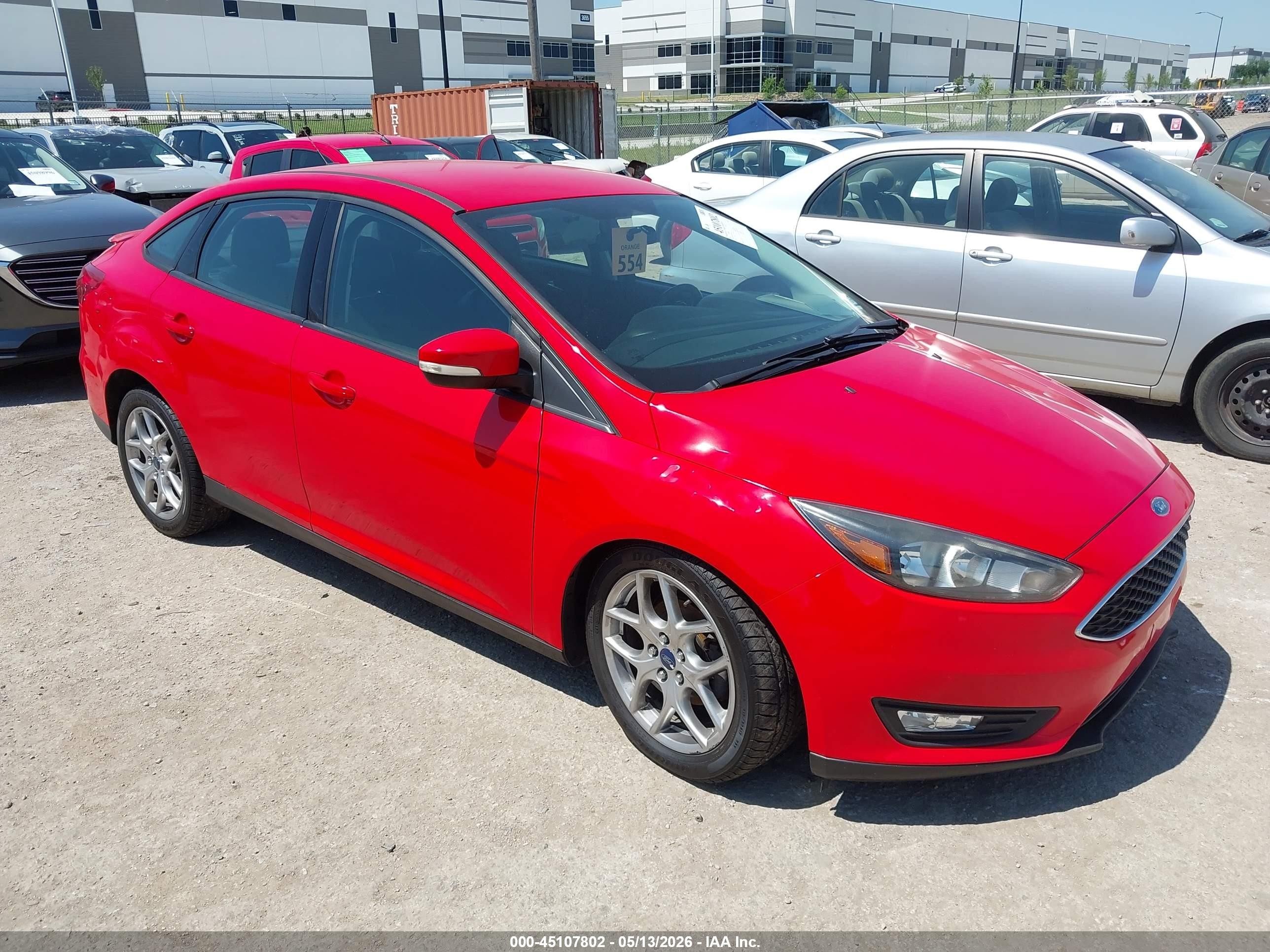 2015 Ford Focus Se Red vin: 1FADP3F23FL283238
