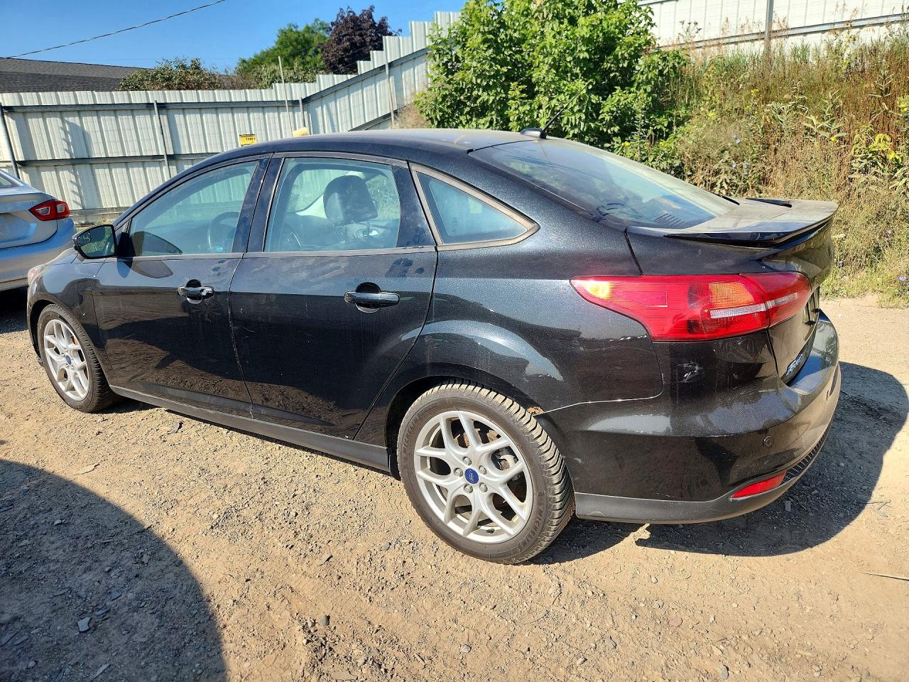 2015 Ford Focus Se Black vin: 1FADP3F23FL299388
