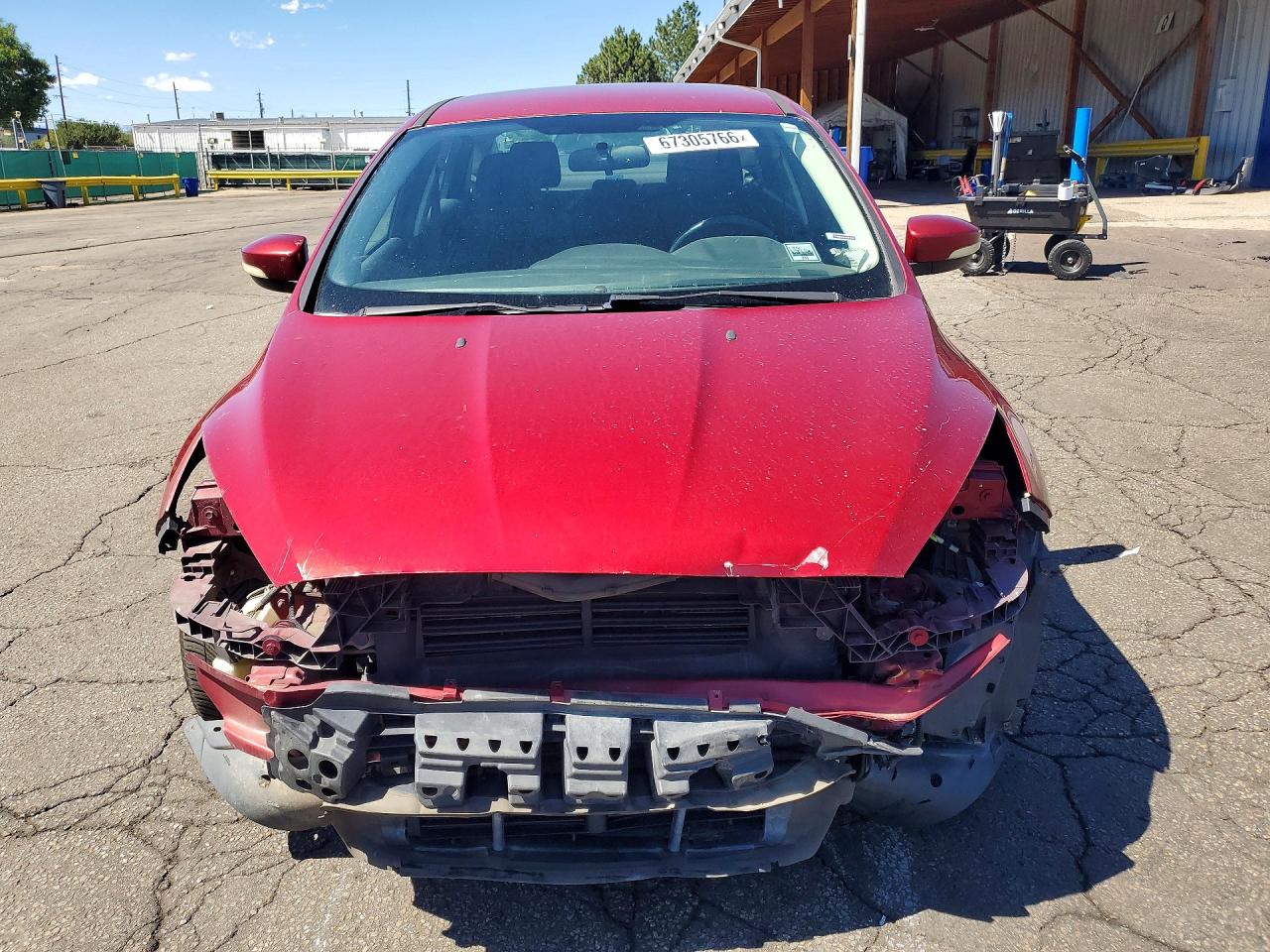 2015 Ford Focus Se Red vin: 1FADP3F23FL300135