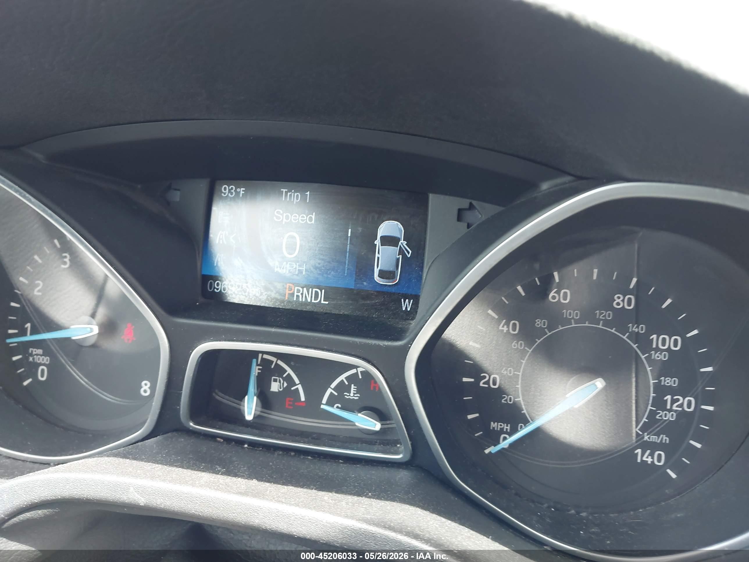 2015 Ford Focus Se Red vin: 1FADP3F23FL313113