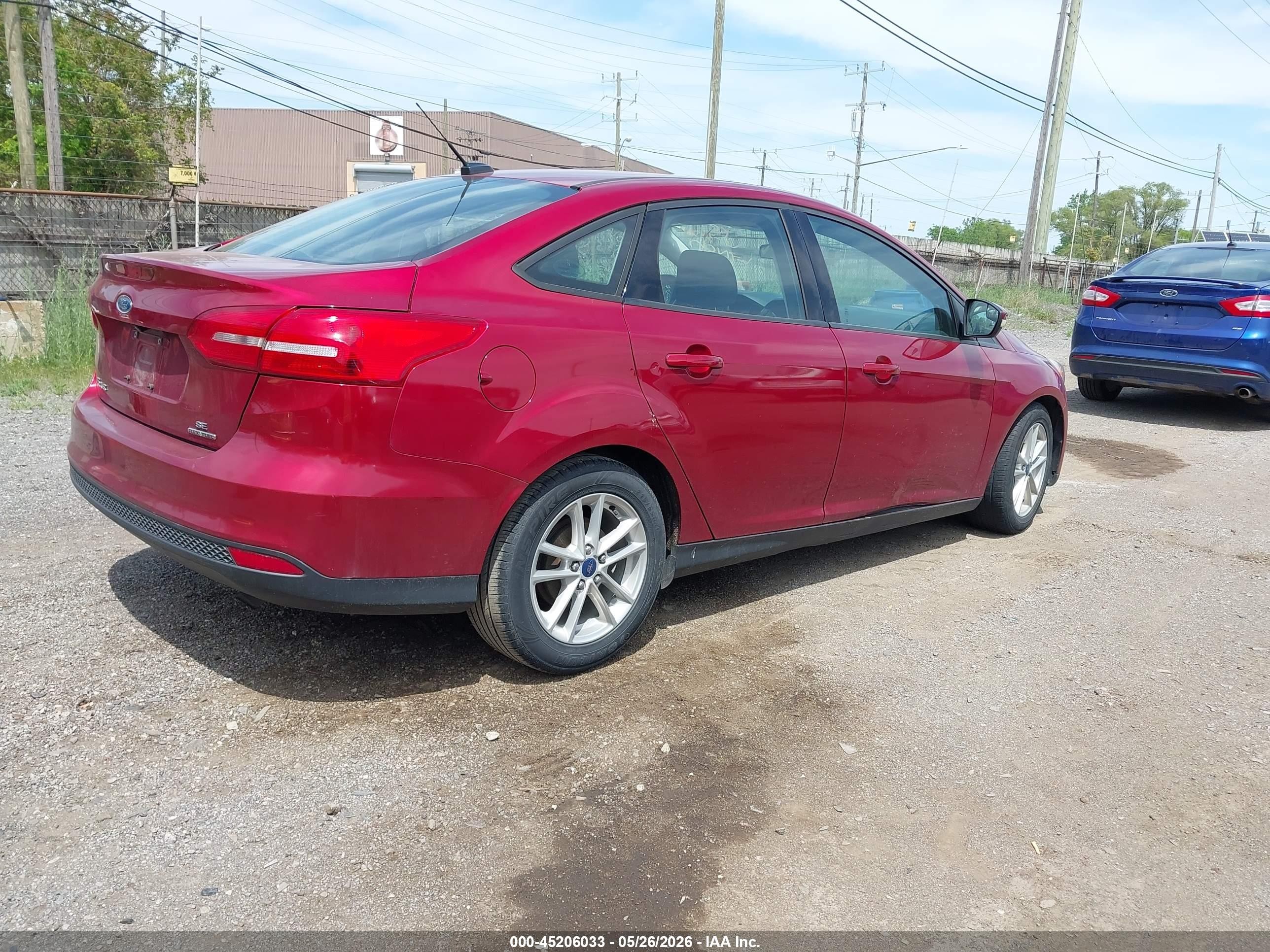 2015 Ford Focus Se Red vin: 1FADP3F23FL313113