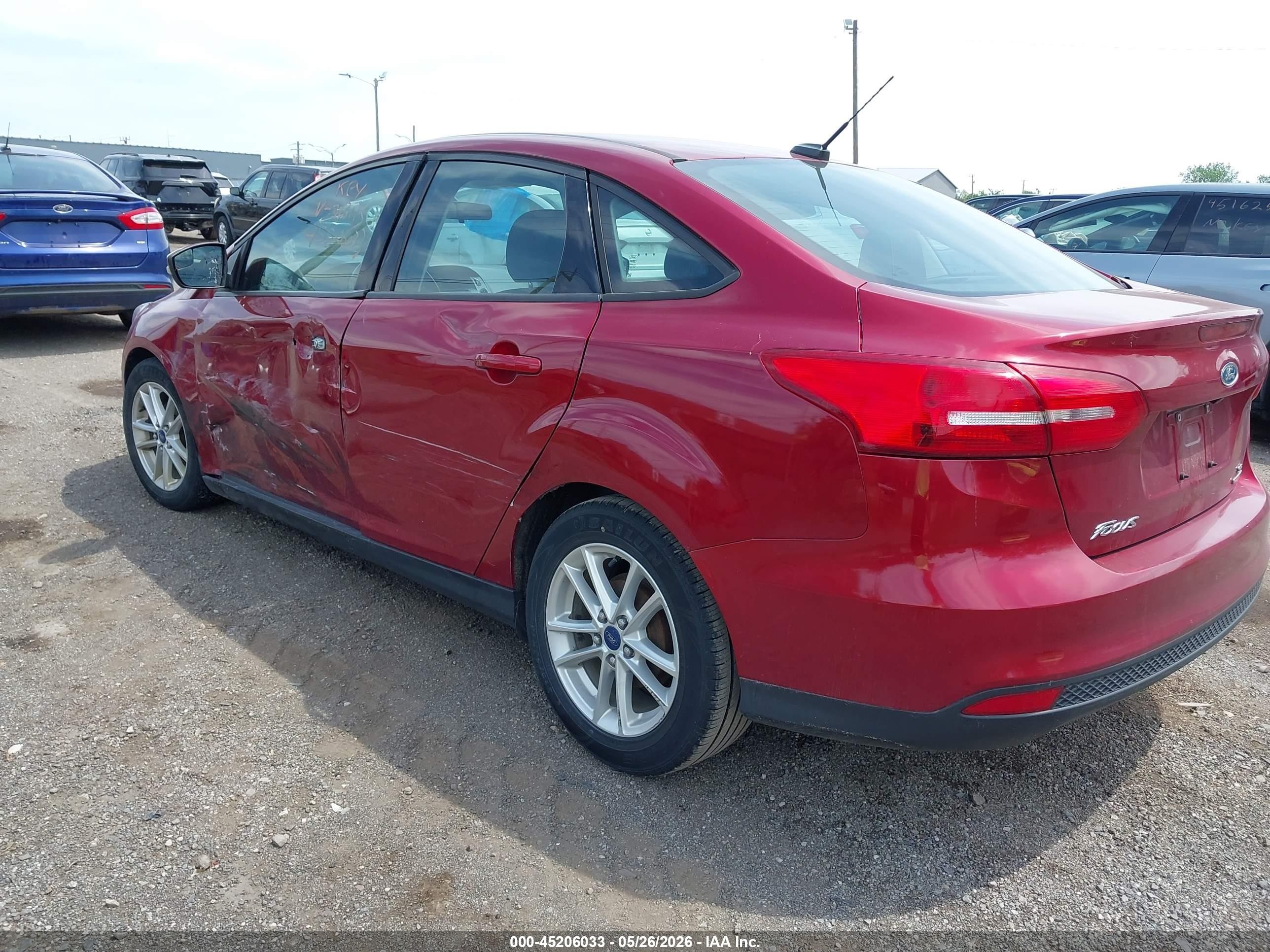 2015 Ford Focus Se Red vin: 1FADP3F23FL313113