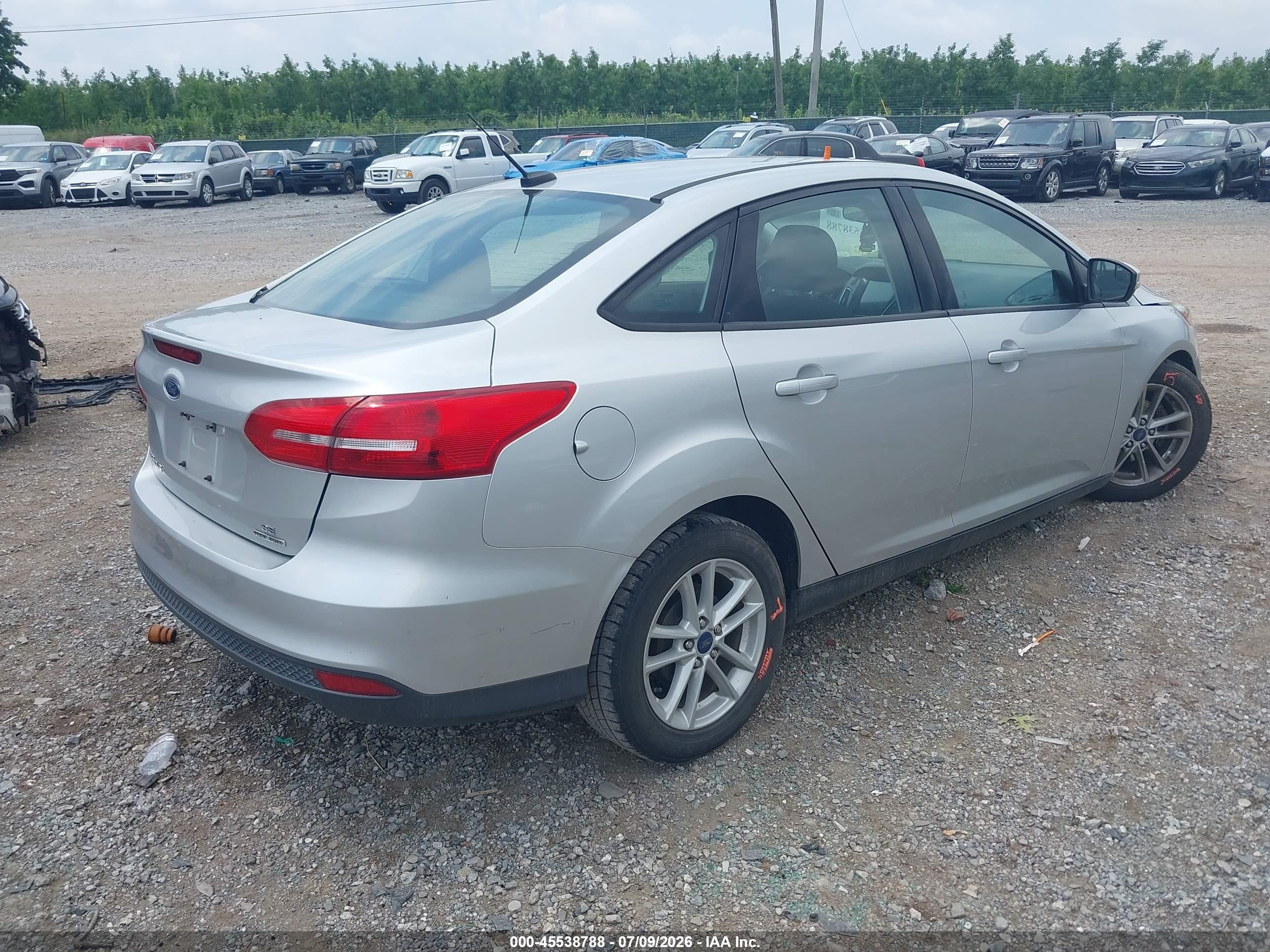 2015 Ford Focus Se Gray vin: 1FADP3F23FL313208