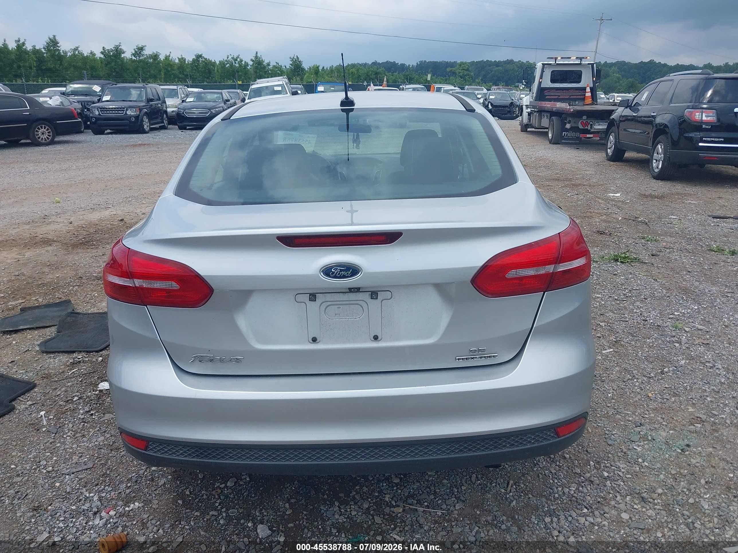 2015 Ford Focus Se Gray vin: 1FADP3F23FL313208