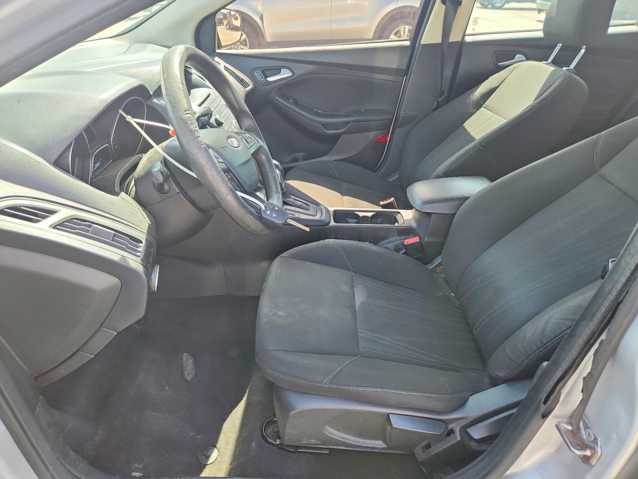 2015 Ford Focus Se Silver vin: 1FADP3F23FL340649