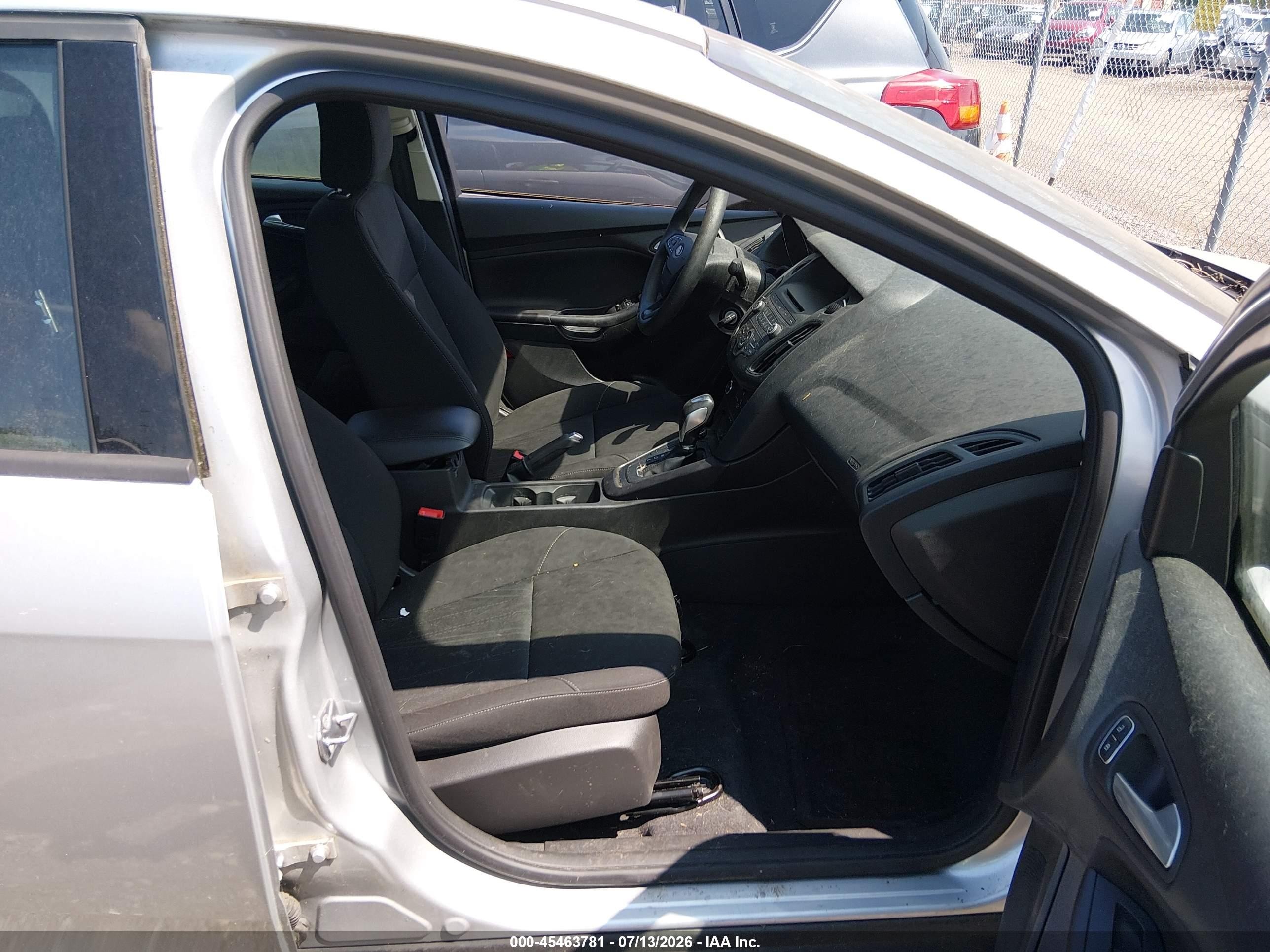 2015 Ford Focus Se Silver vin: 1FADP3F23FL346791