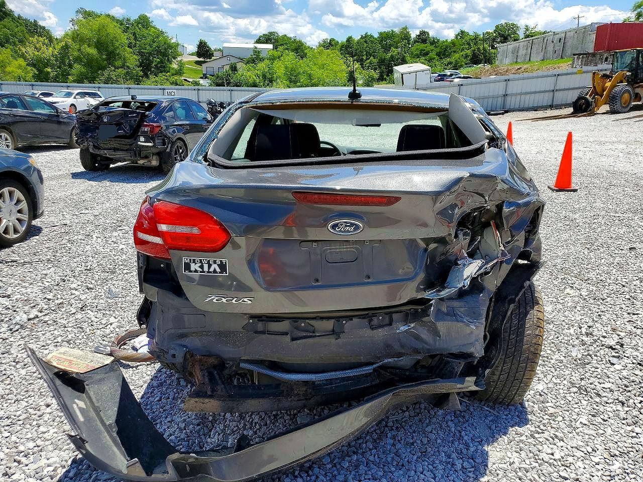 2015 Ford Focus Se Gray vin: 1FADP3F23FL348167