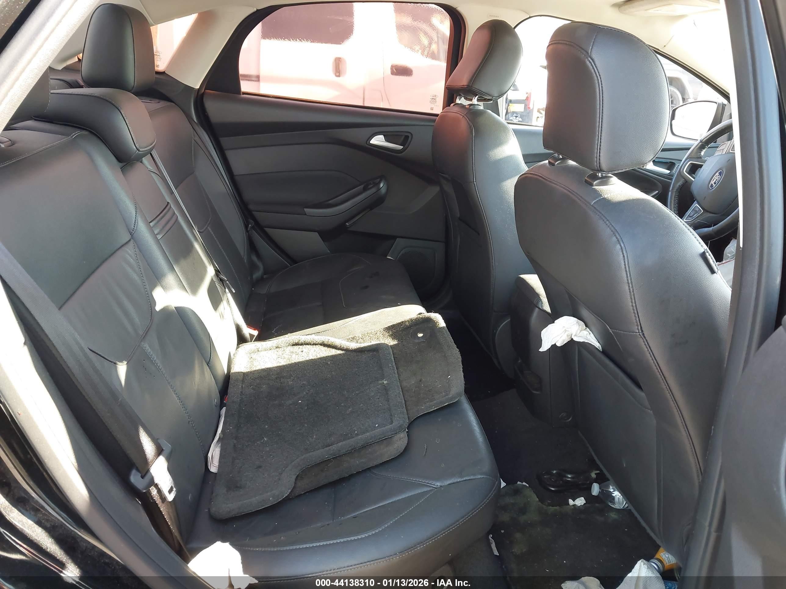 2015 Ford Focus Se Gray vin: 1FADP3F23FL380598
