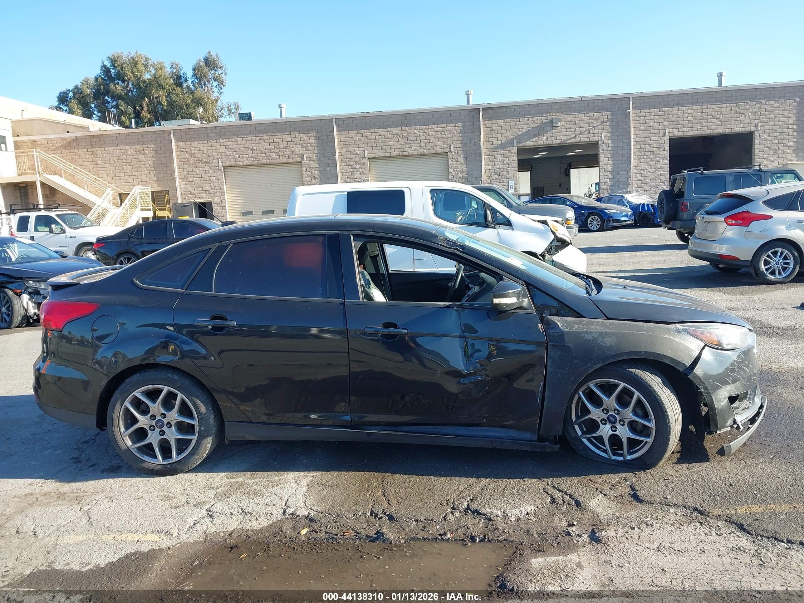 2015 Ford Focus Se Gray vin: 1FADP3F23FL380598