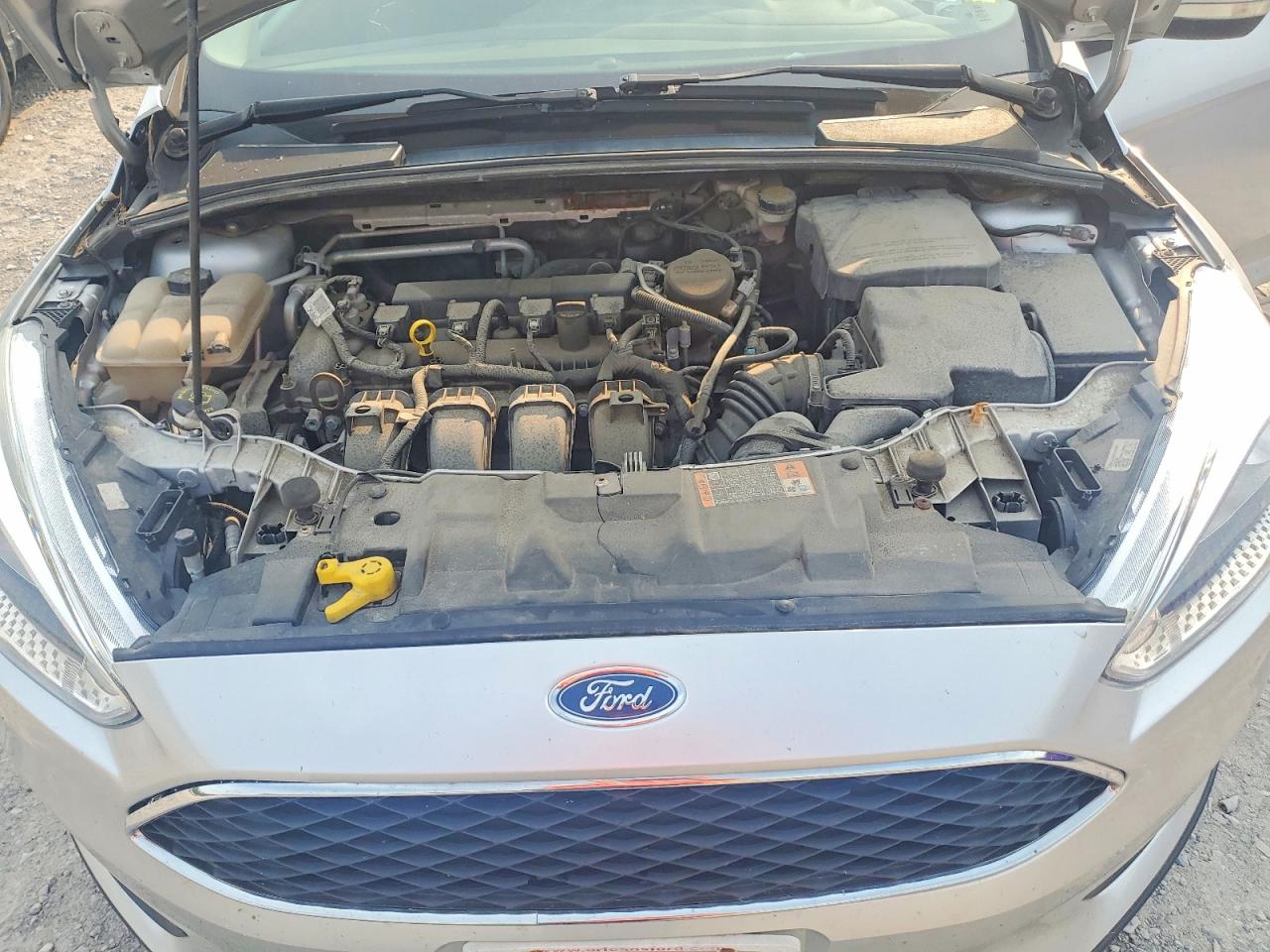 2015 Ford Focus Se Silver vin: 1FADP3F23FL383470