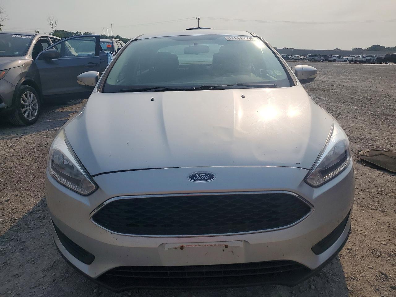 2015 Ford Focus Se Silver vin: 1FADP3F23FL383470