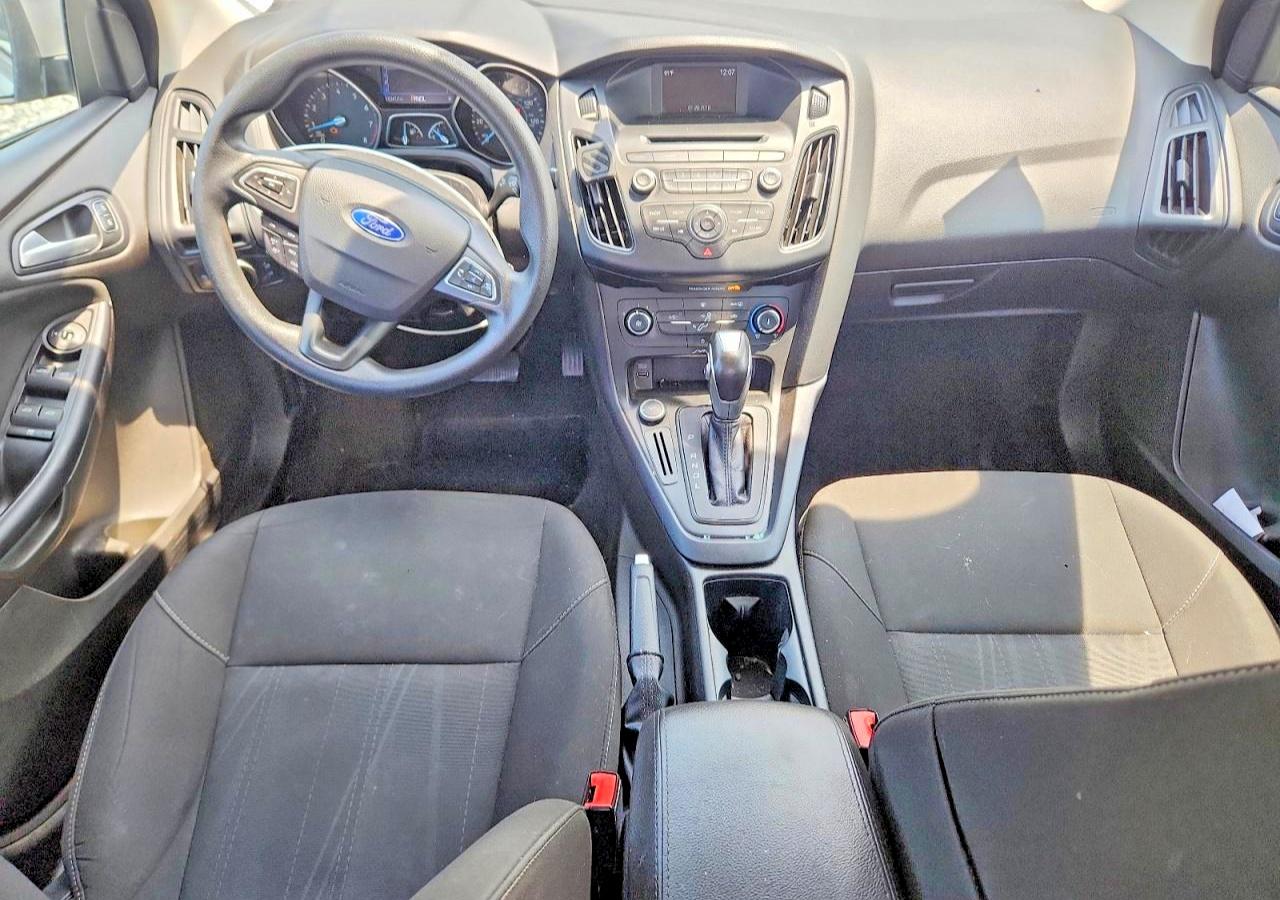2016 Ford Focus Se Silver vin: 1FADP3F23GL291468