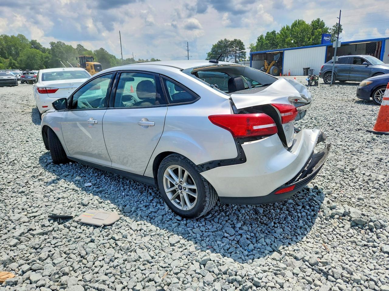 2016 Ford Focus Se Silver vin: 1FADP3F23GL291468
