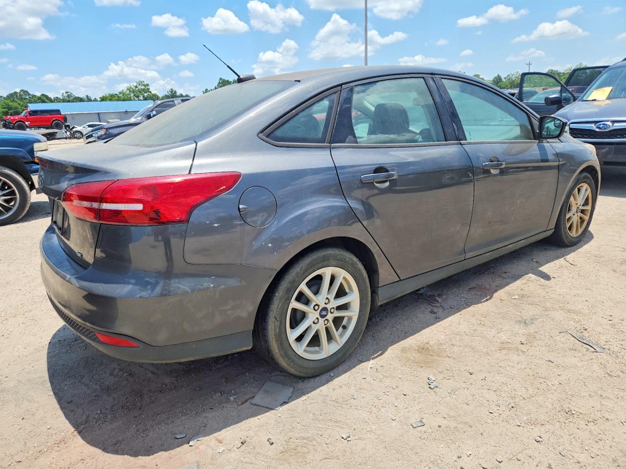 2017 Ford Focus Se Charcoal vin: 1FADP3F23HL297806