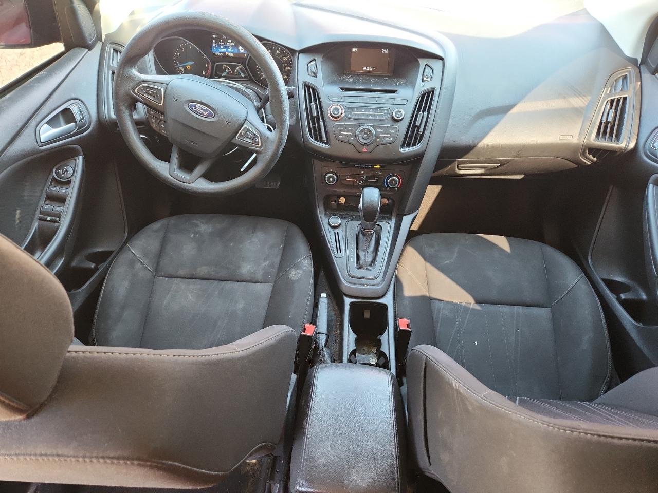 2017 Ford Focus Se Red vin: 1FADP3F23HL345756