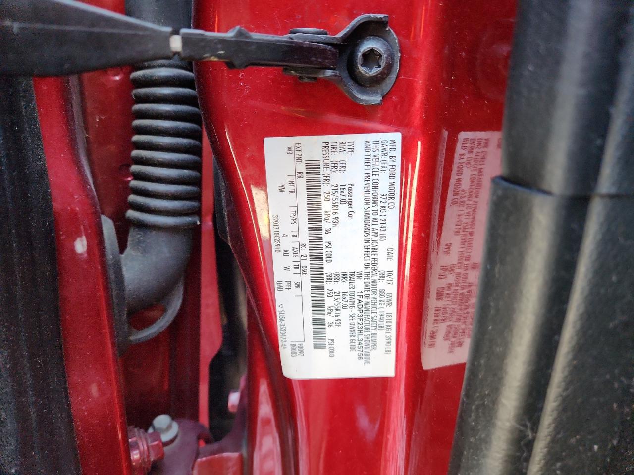 2017 Ford Focus Se Red vin: 1FADP3F23HL345756