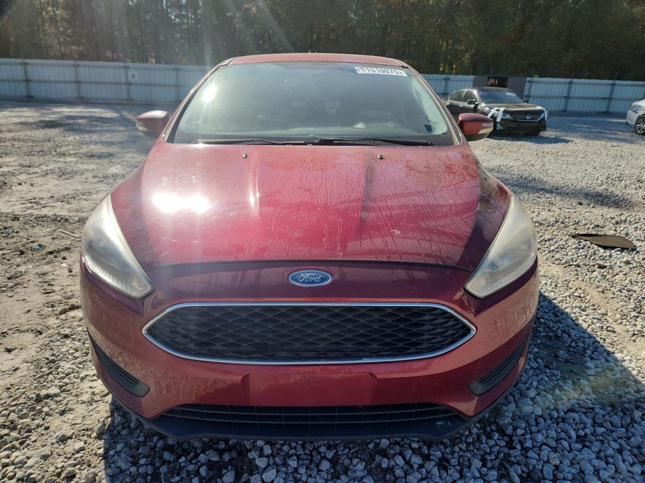 2017 Ford Focus Se Red vin: 1FADP3F23HL345756
