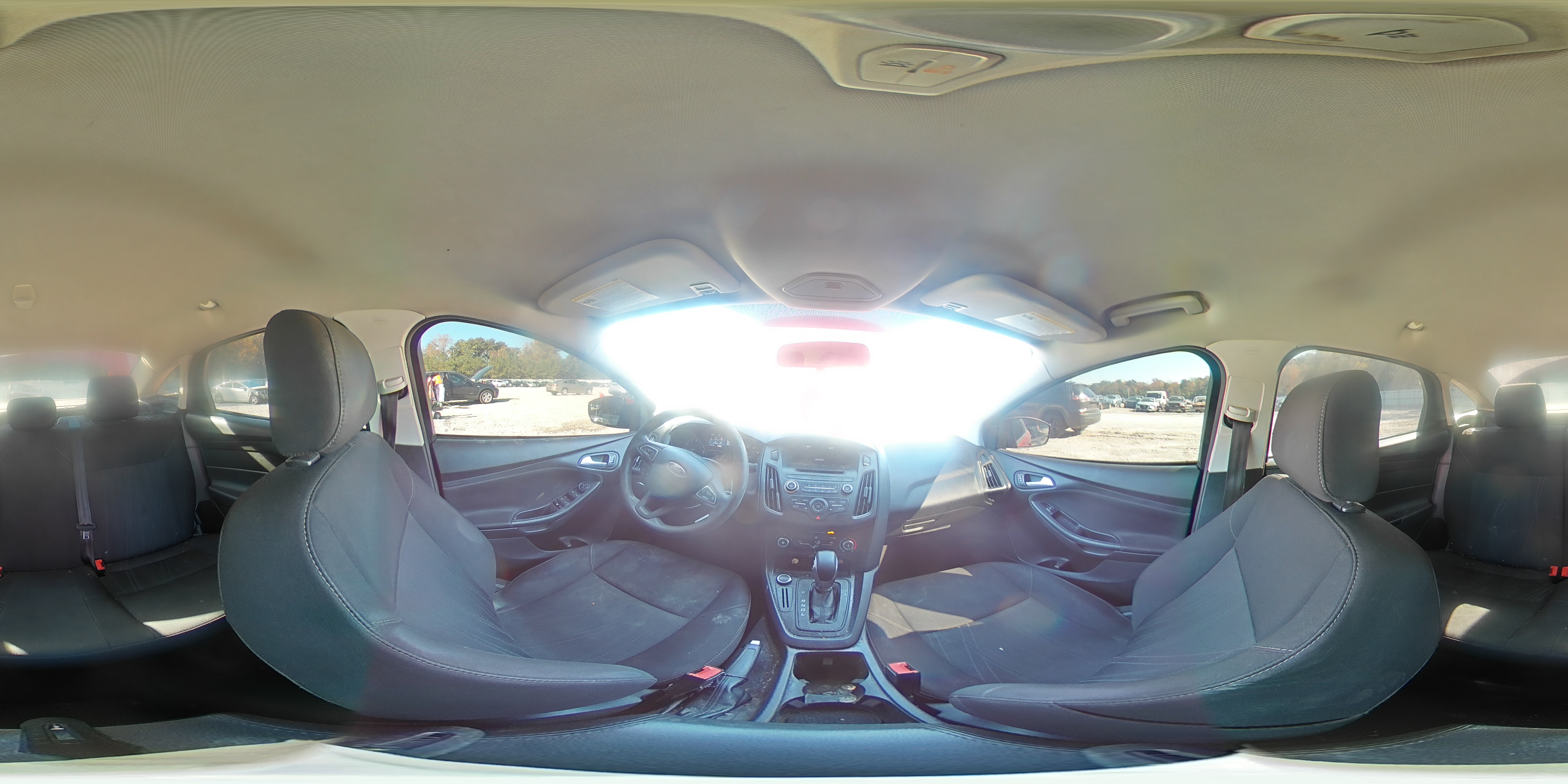 2017 Ford Focus Se Red vin: 1FADP3F23HL345756