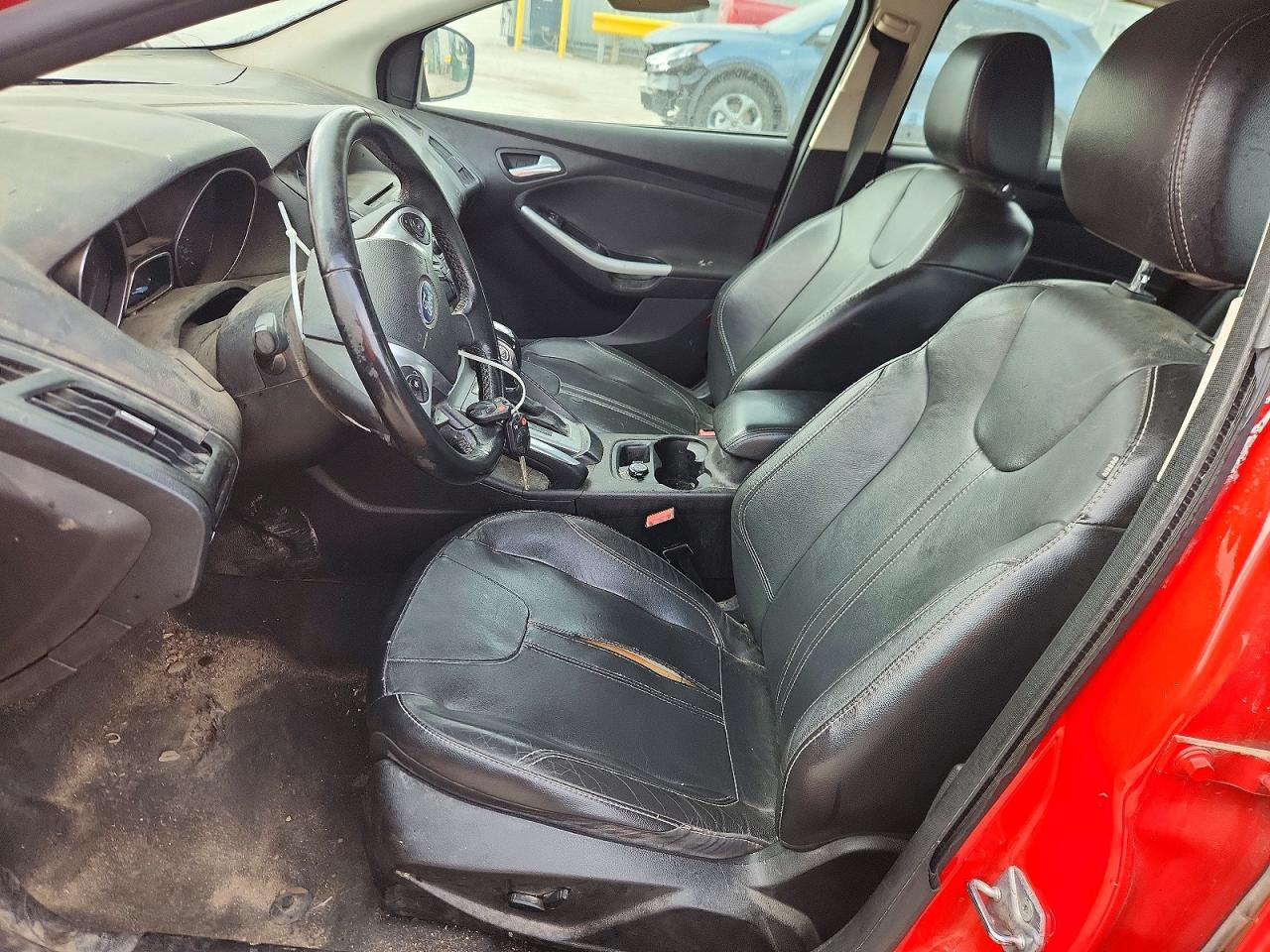 2013 Ford Focus Se Red vin: 1FADP3F24DL116061