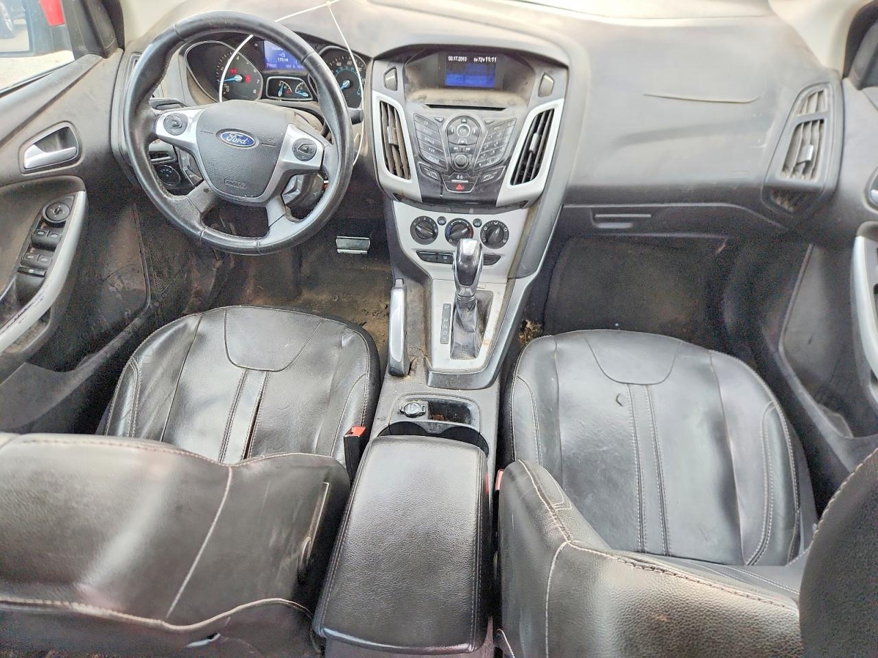 2013 Ford Focus Se Red vin: 1FADP3F24DL116061