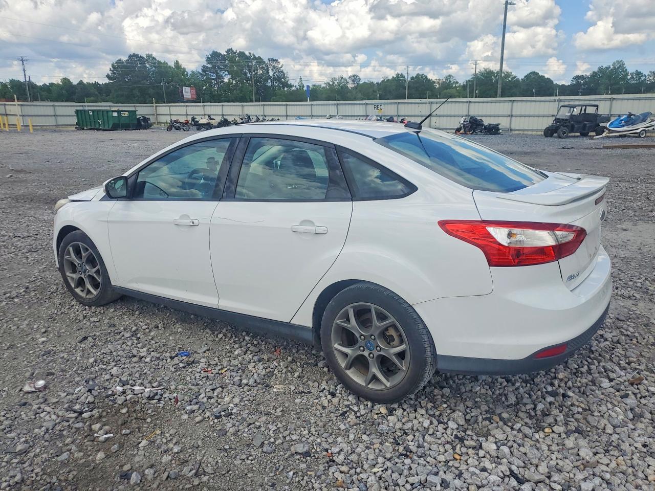 2013 Ford Focus Se White vin: 1FADP3F24DL128579