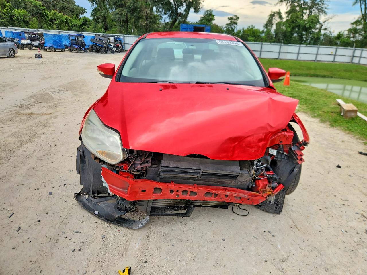 2013 Ford Focus Se Red vin: 1FADP3F24DL132843