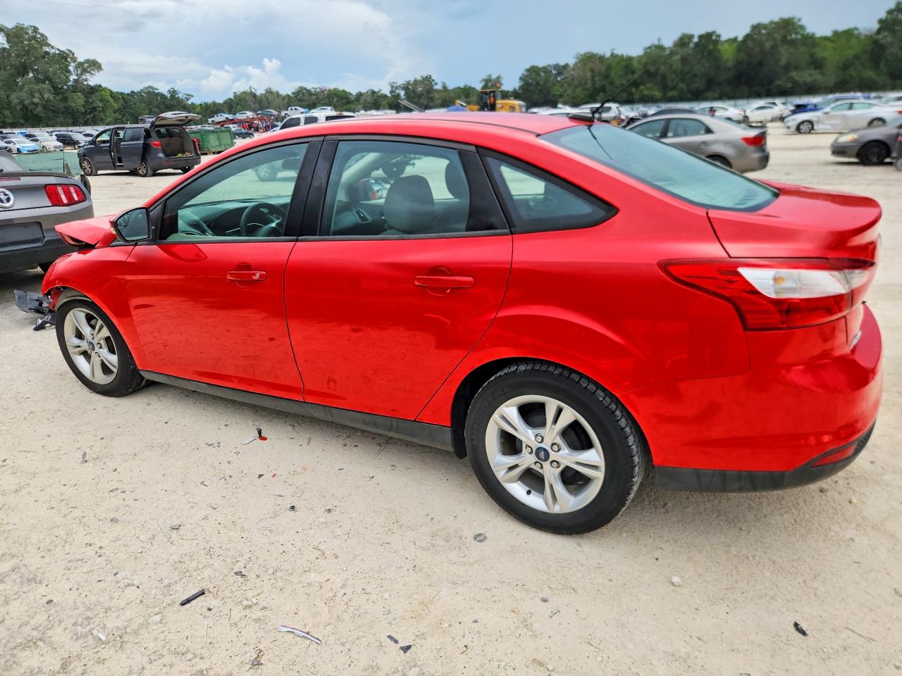 2013 Ford Focus Se Red vin: 1FADP3F24DL132843