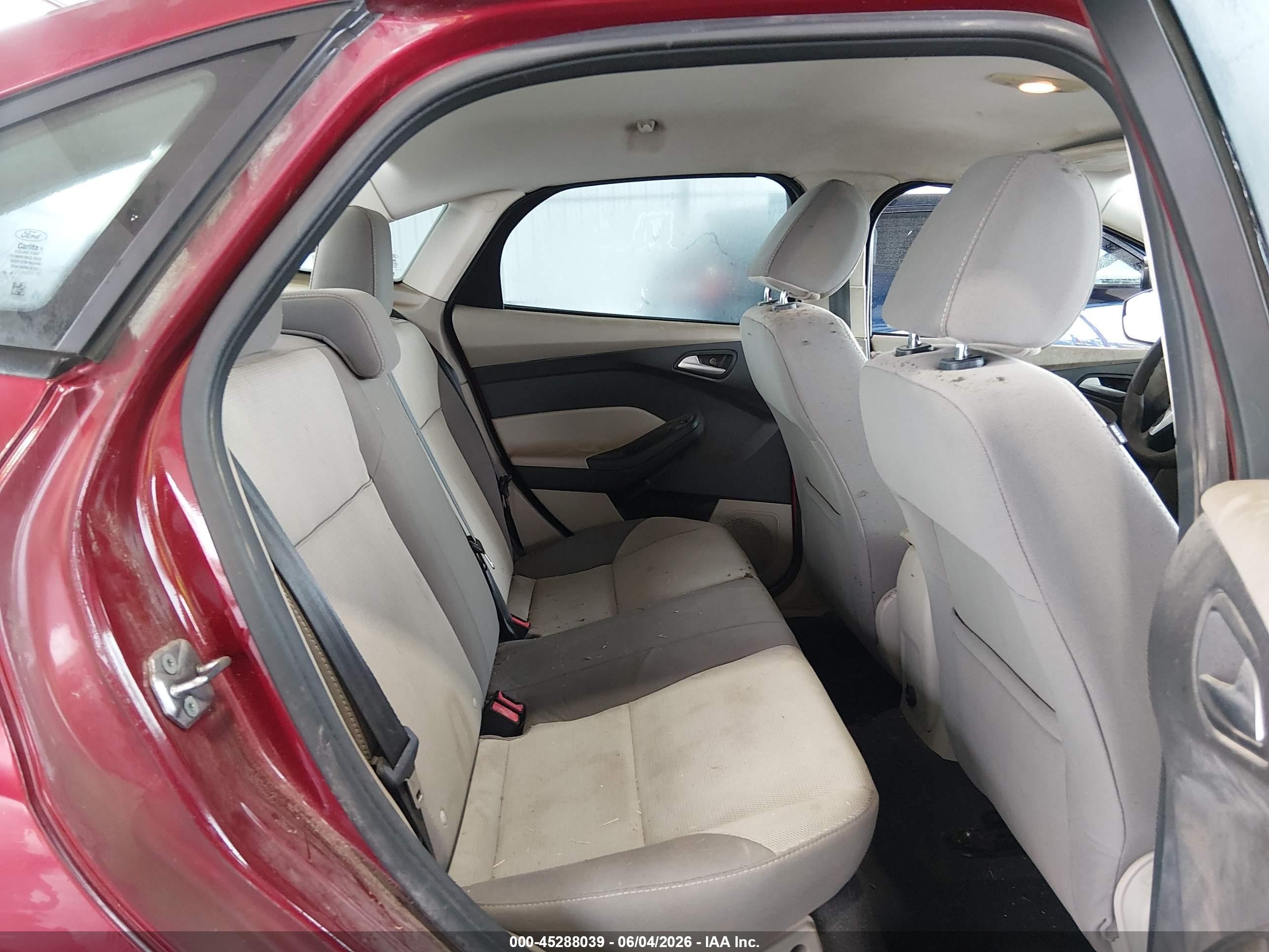 2013 Ford Focus Se Red vin: 1FADP3F24DL144166