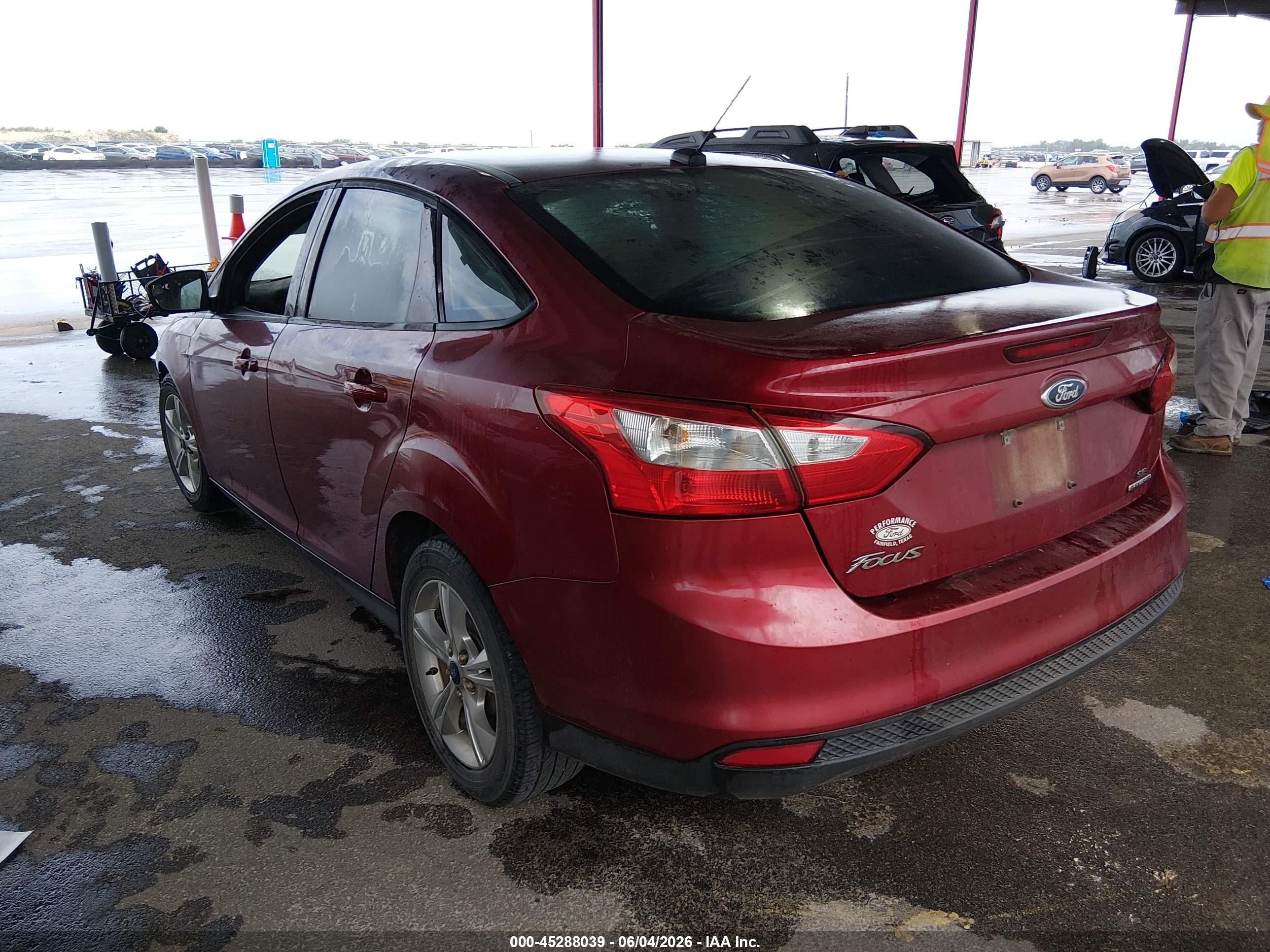 2013 Ford Focus Se Red vin: 1FADP3F24DL144166