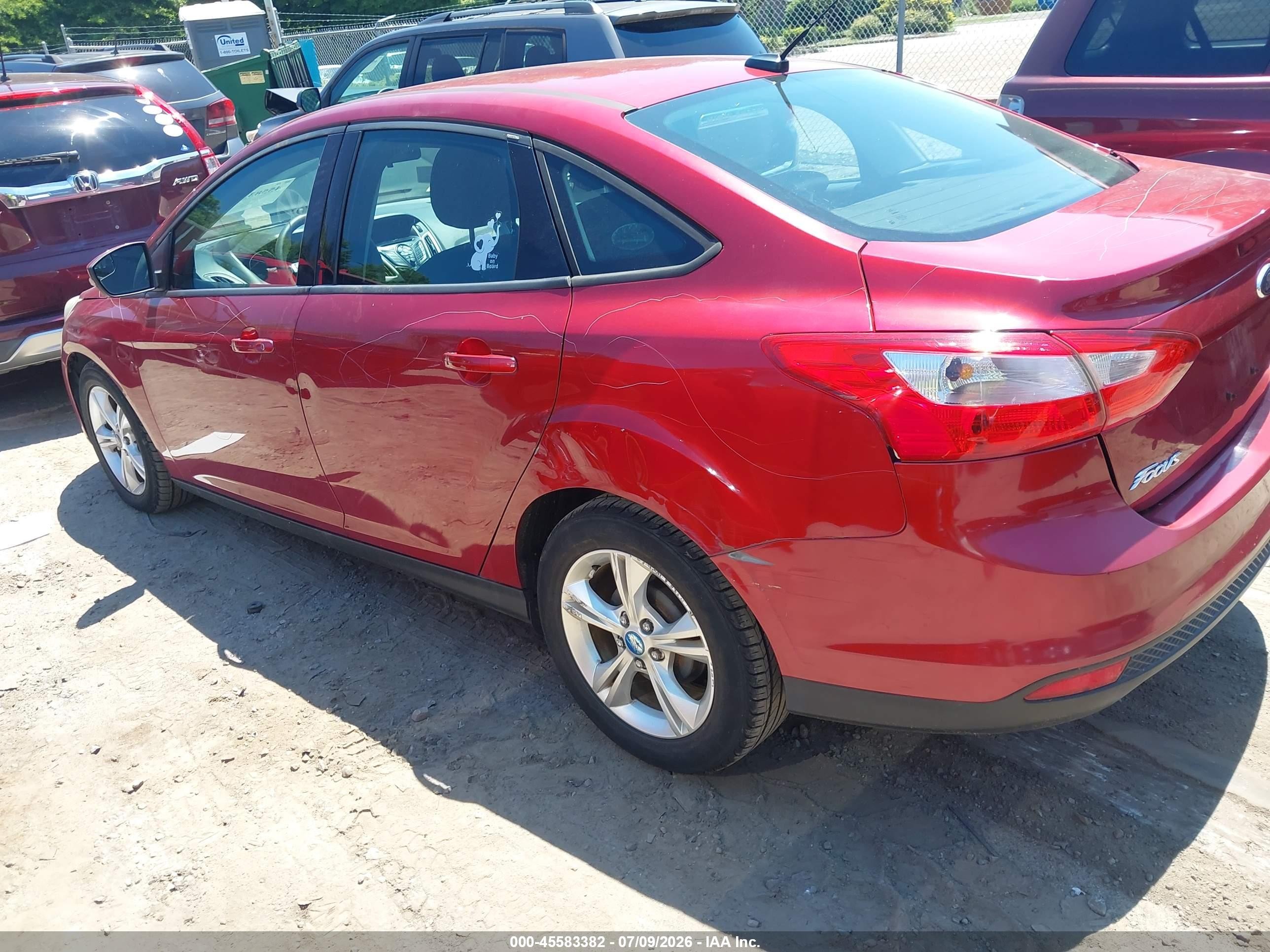 2013 Ford Focus Se Красный vin: 1FADP3F24DL173747