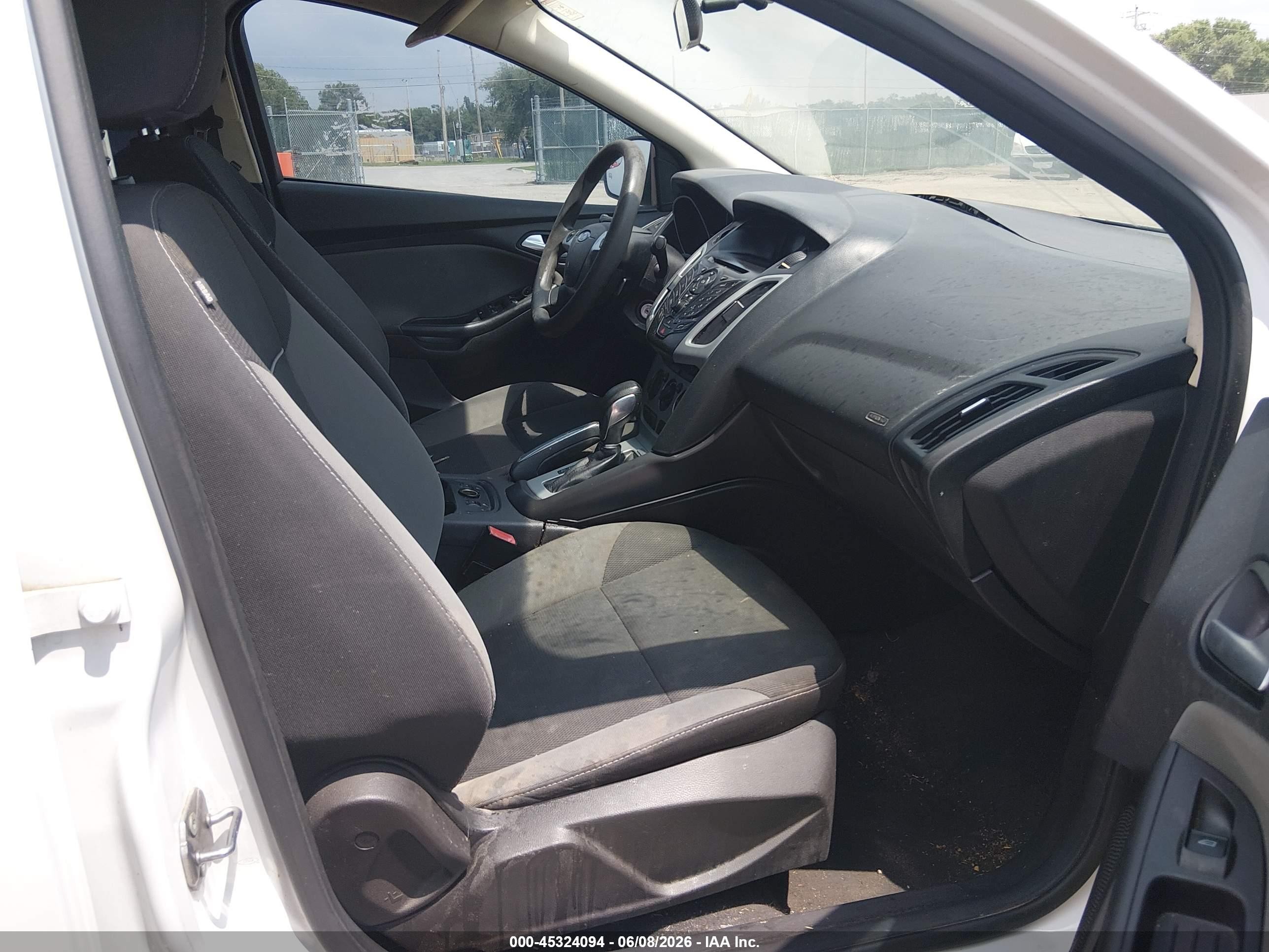 2013 Ford Focus Se Белый vin: 1FADP3F24DL200669
