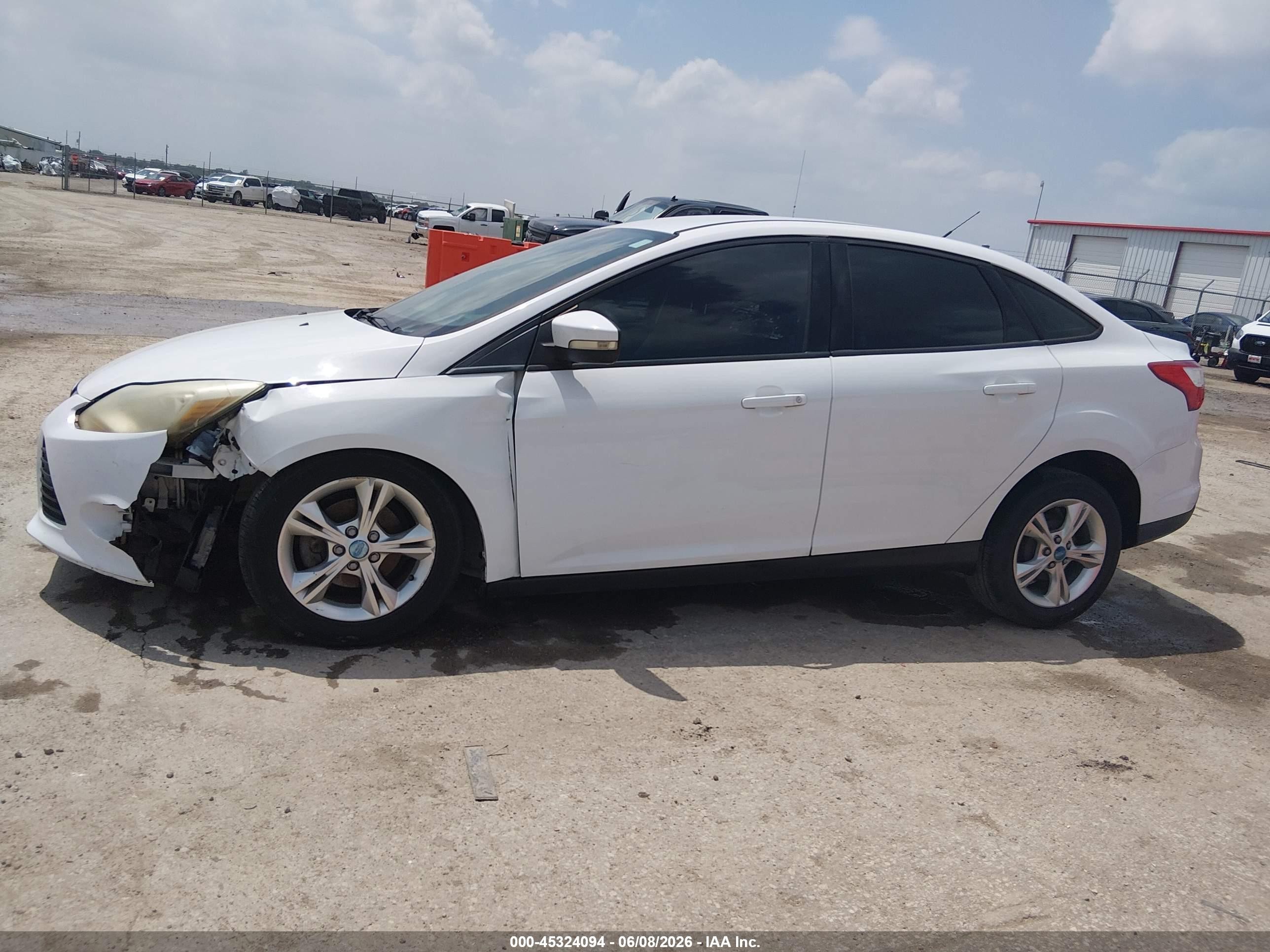 2013 Ford Focus Se Белый vin: 1FADP3F24DL200669