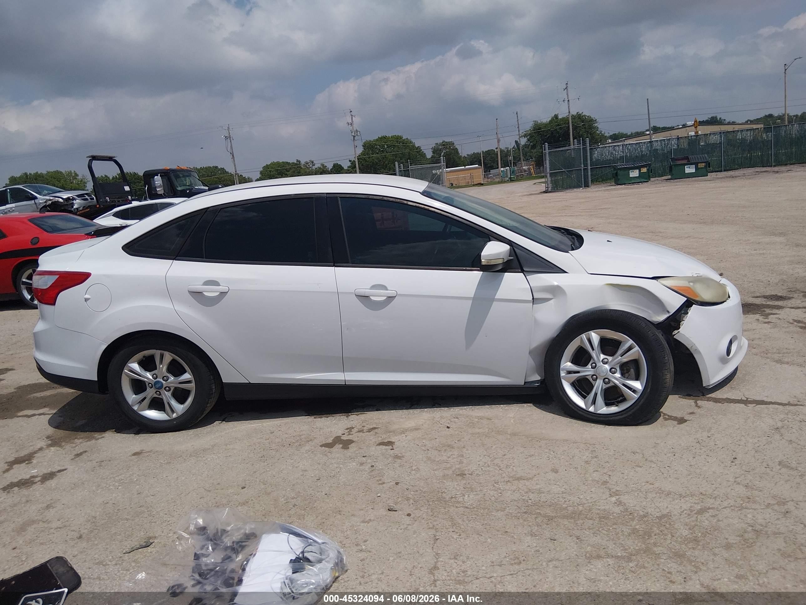 2013 Ford Focus Se Белый vin: 1FADP3F24DL200669