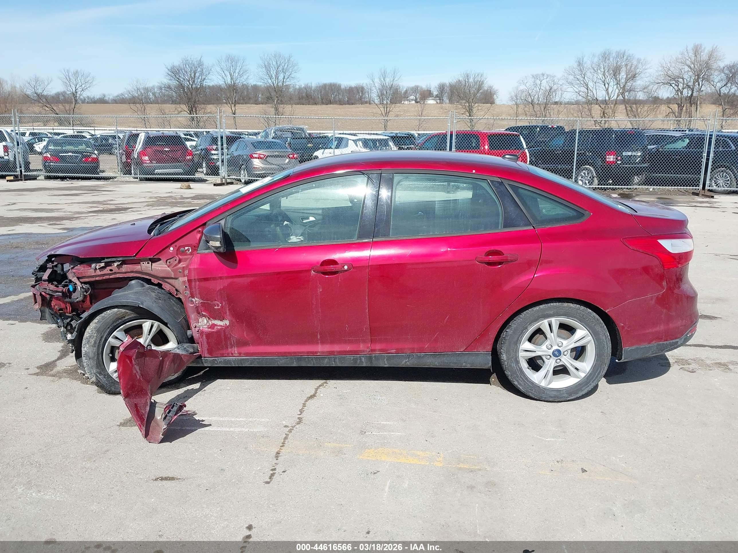 2013 Ford Focus Se Коричневый vin: 1FADP3F24DL204110