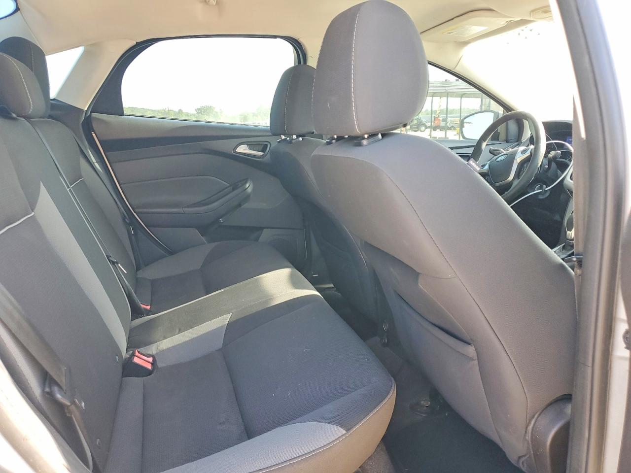 2013 Ford Focus Se Silver vin: 1FADP3F24DL245613