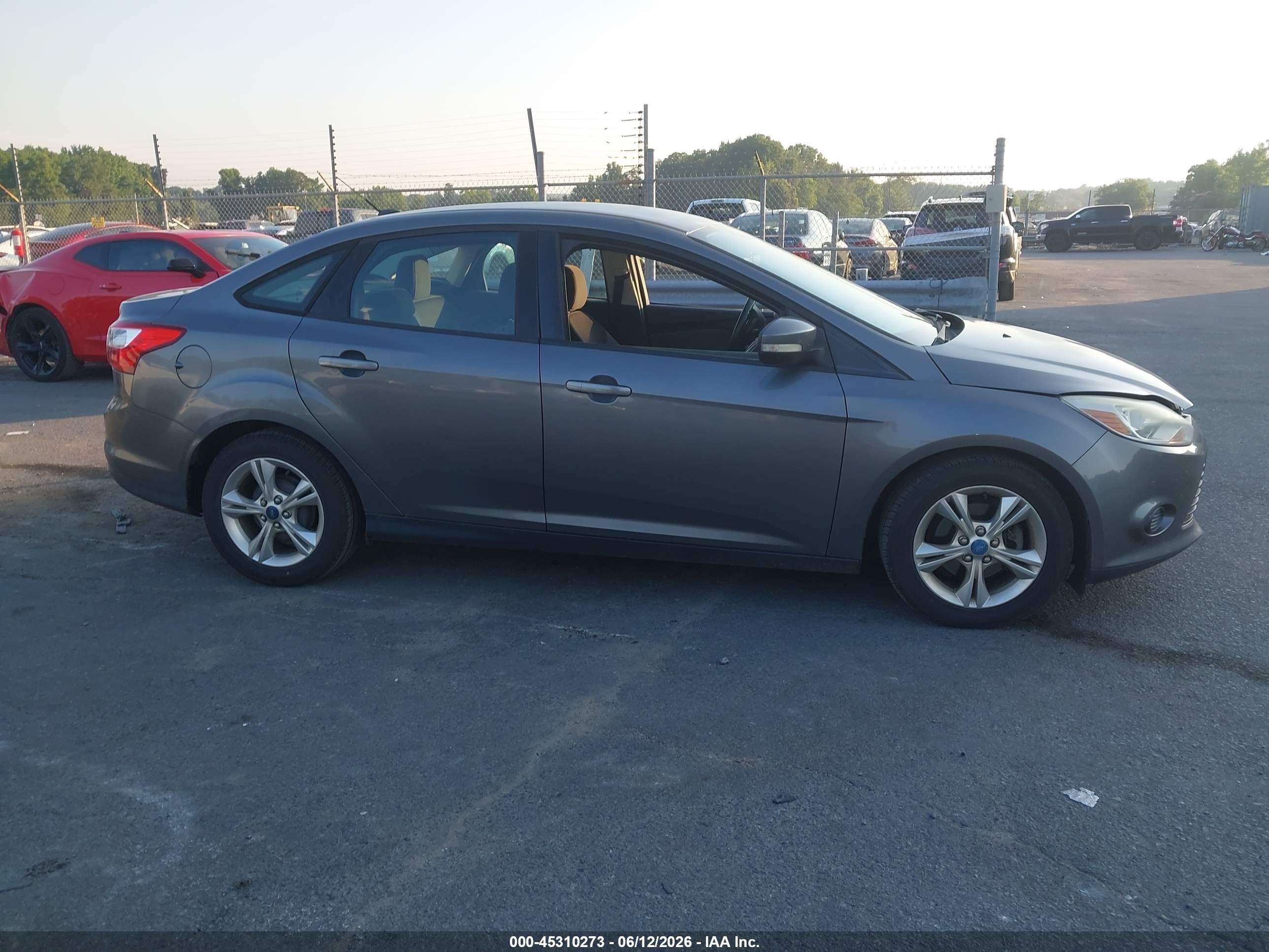 2013 Ford Focus Se Серый vin: 1FADP3F24DL249869