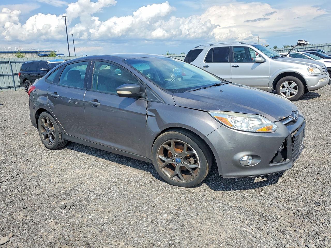 2013 Ford Focus Se Gray vin: 1FADP3F24DL268759