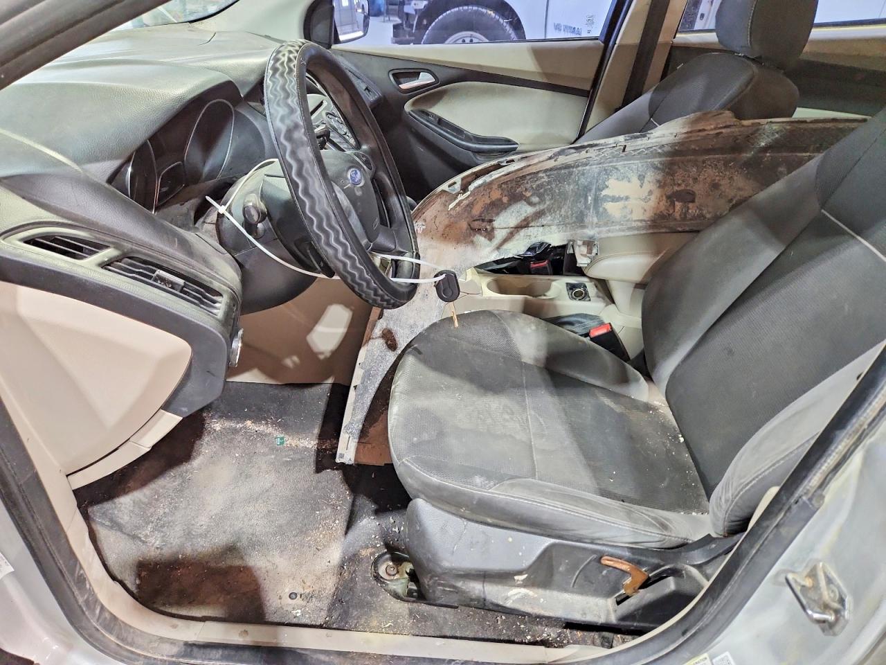 2013 Ford Focus Se Silver vin: 1FADP3F24DL269488