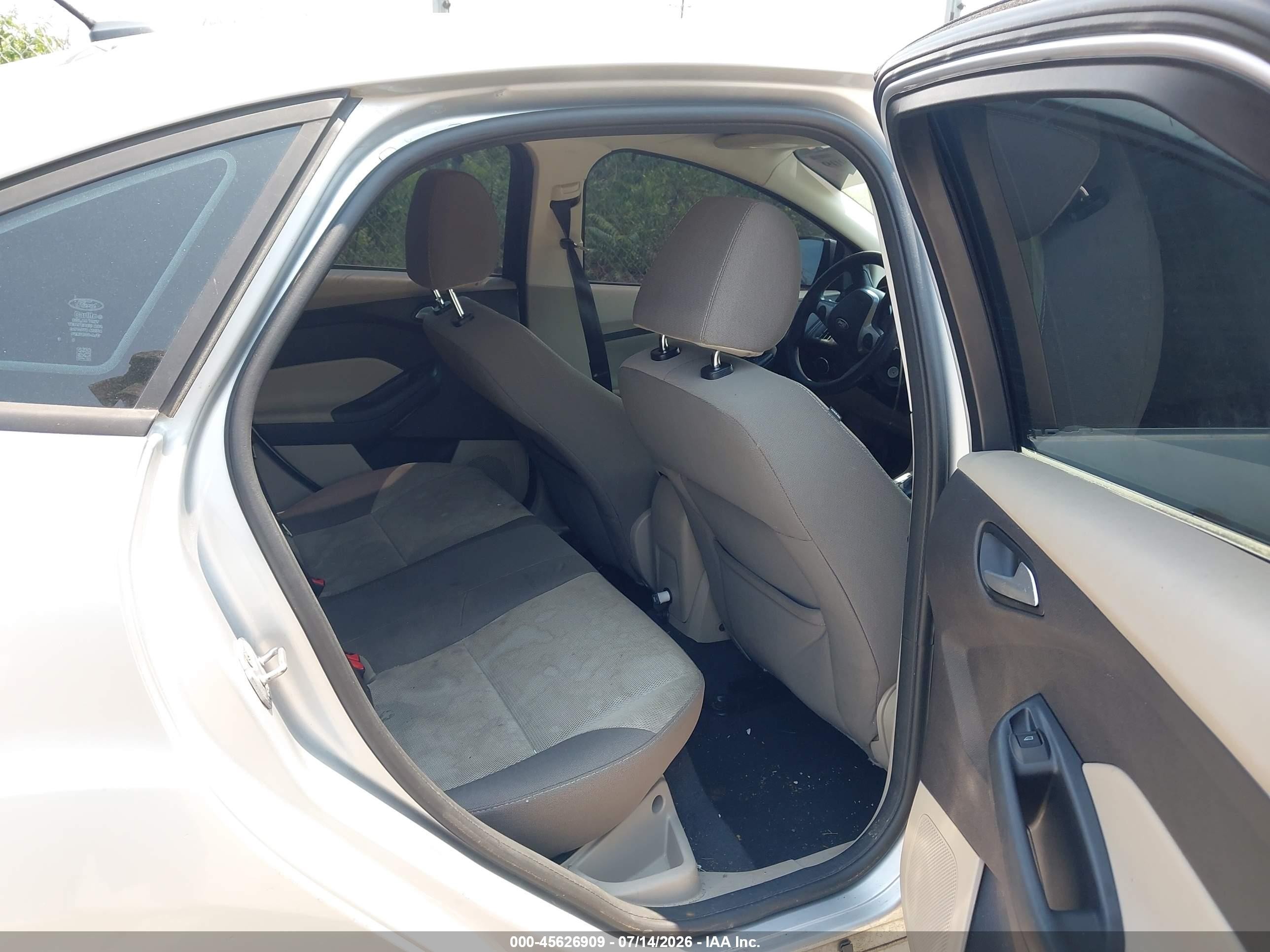 2013 Ford Focus Se Silver vin: 1FADP3F24DL295072