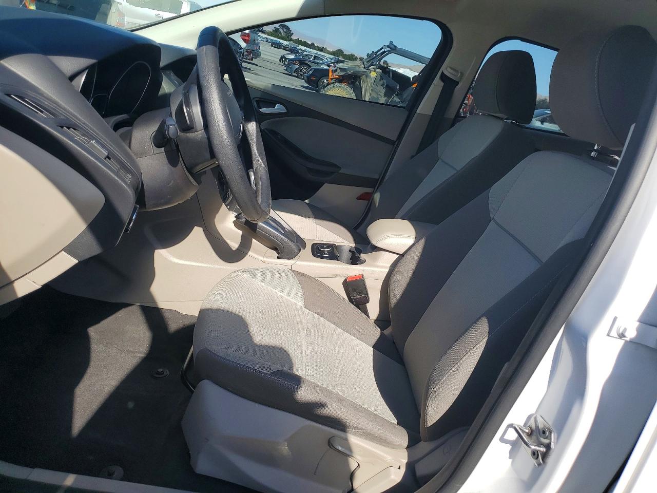 2013 Ford Focus Se White vin: 1FADP3F24DL296724