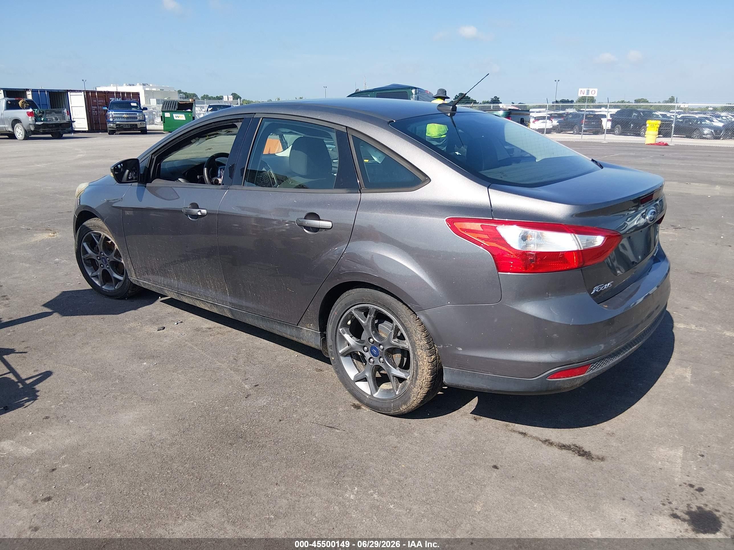 2013 Ford Focus Se Серый vin: 1FADP3F24DL334470