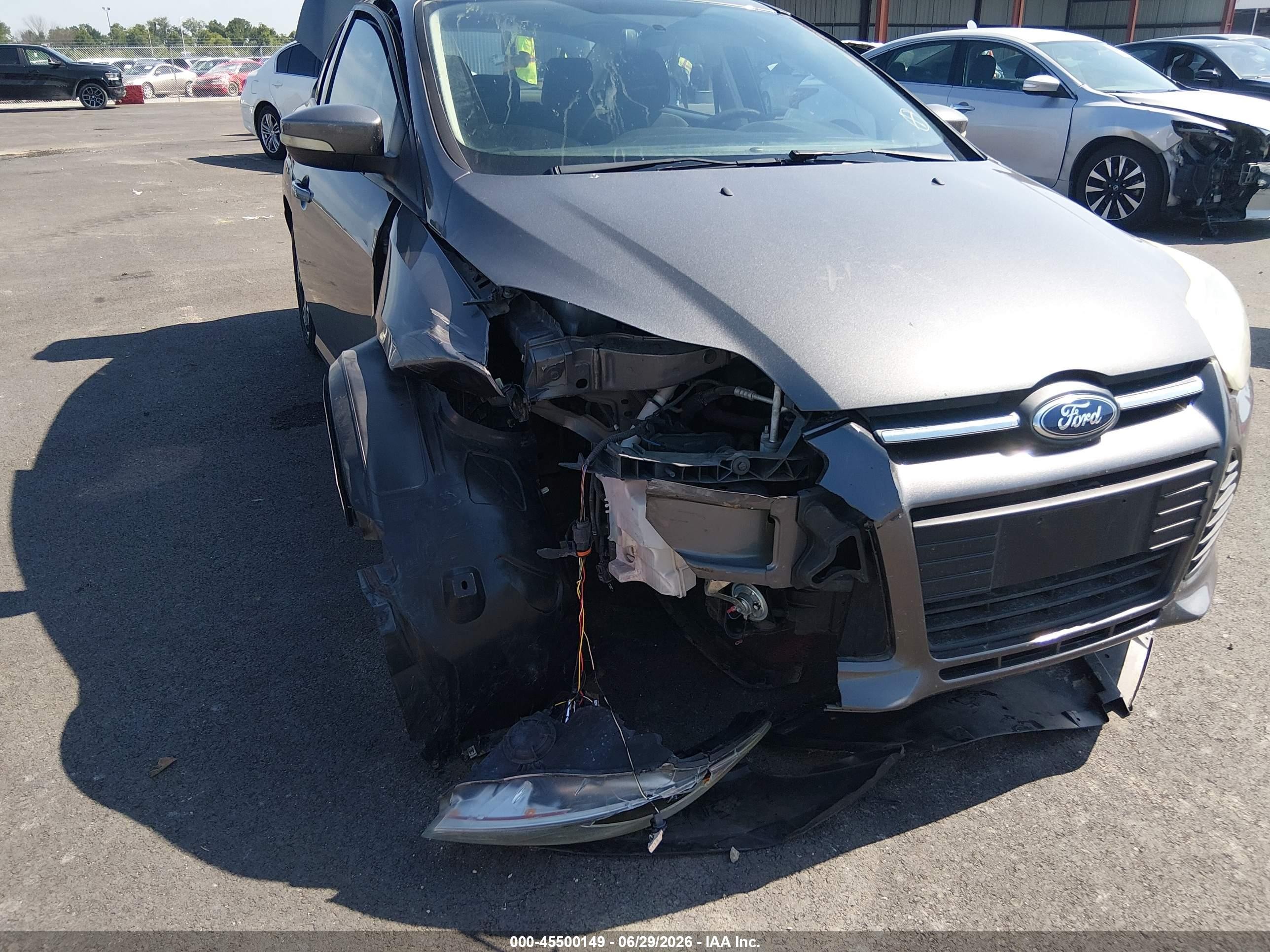2013 Ford Focus Se Серый vin: 1FADP3F24DL334470