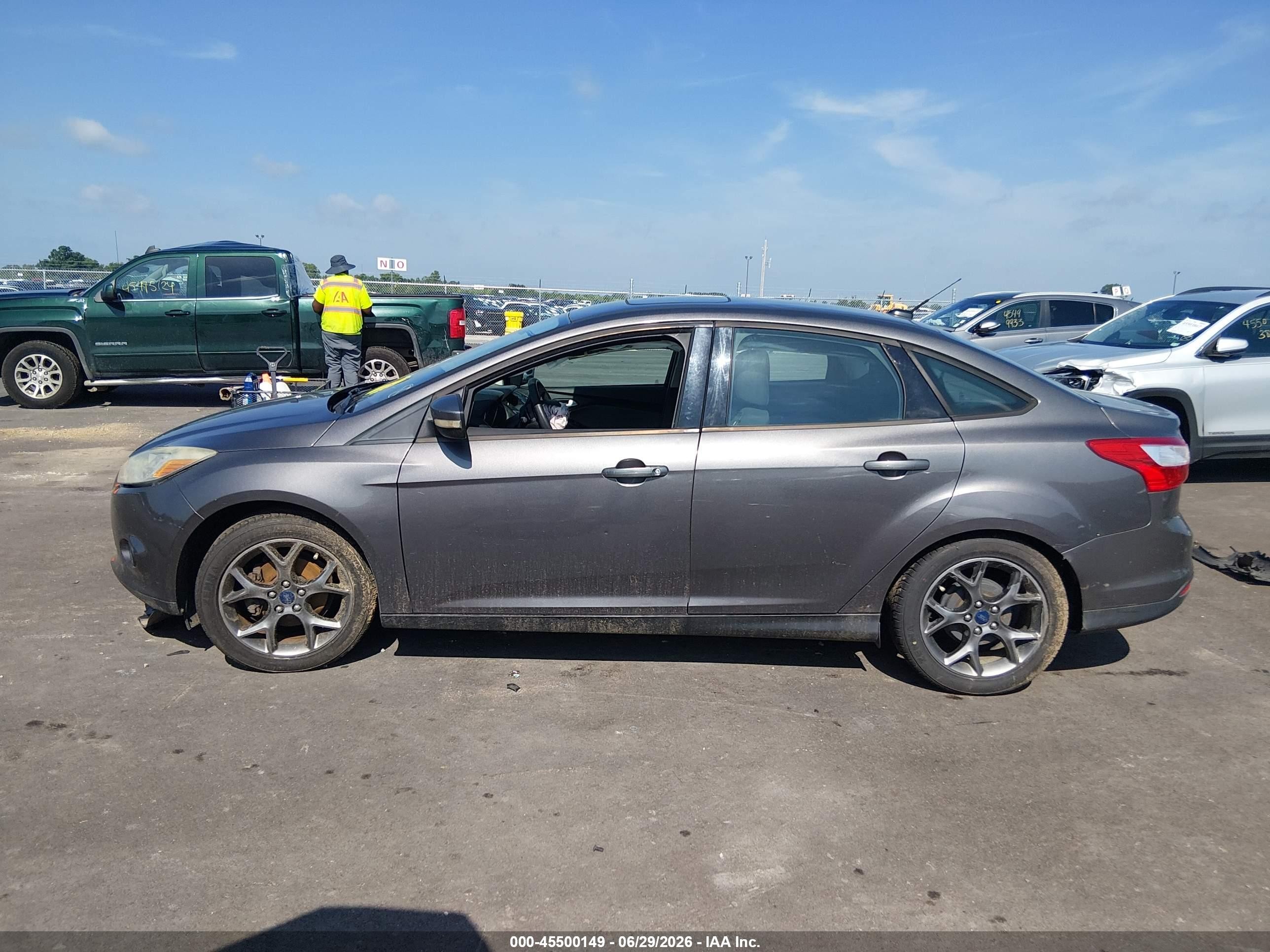 2013 Ford Focus Se Серый vin: 1FADP3F24DL334470