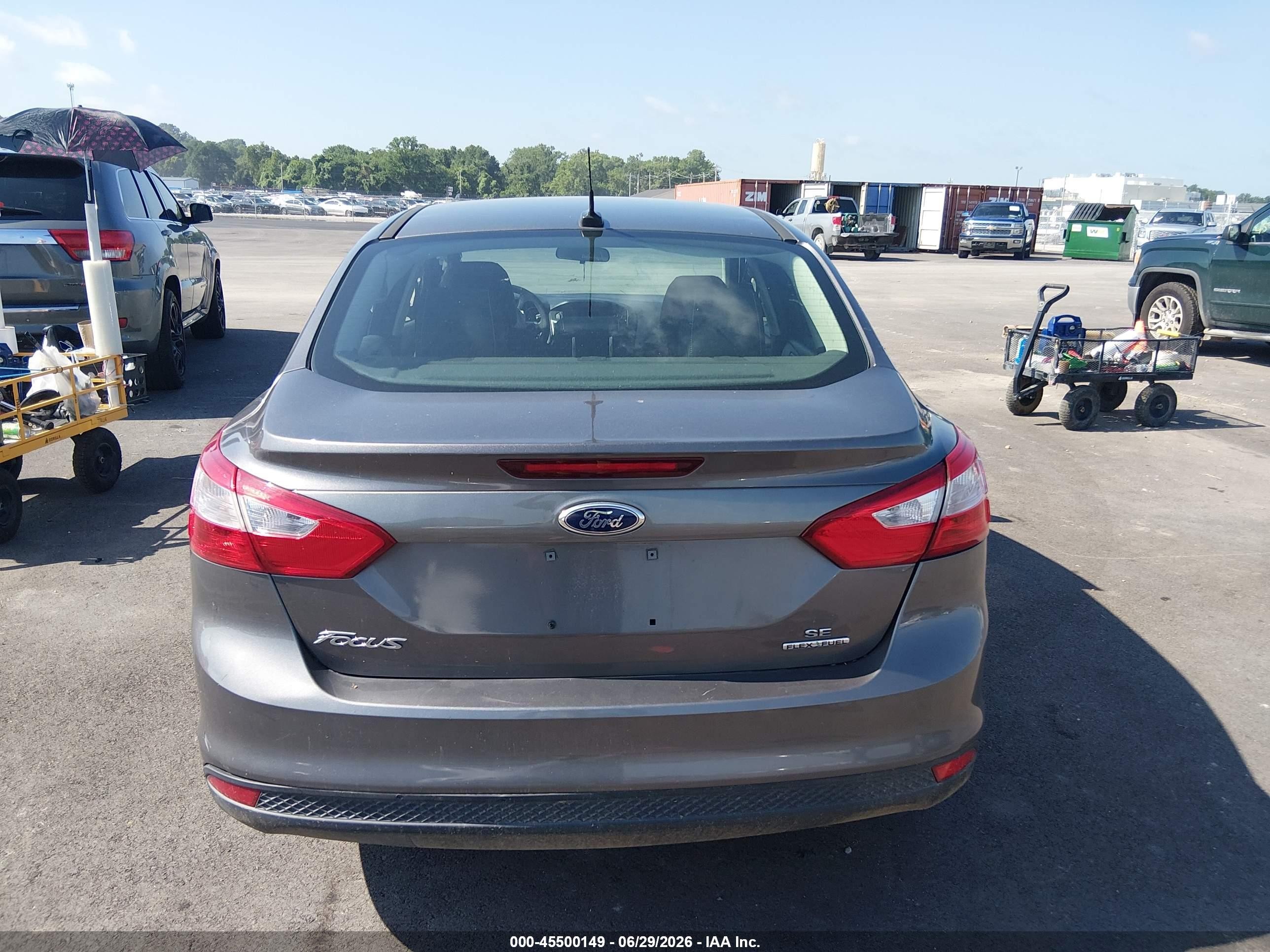 2013 Ford Focus Se Серый vin: 1FADP3F24DL334470