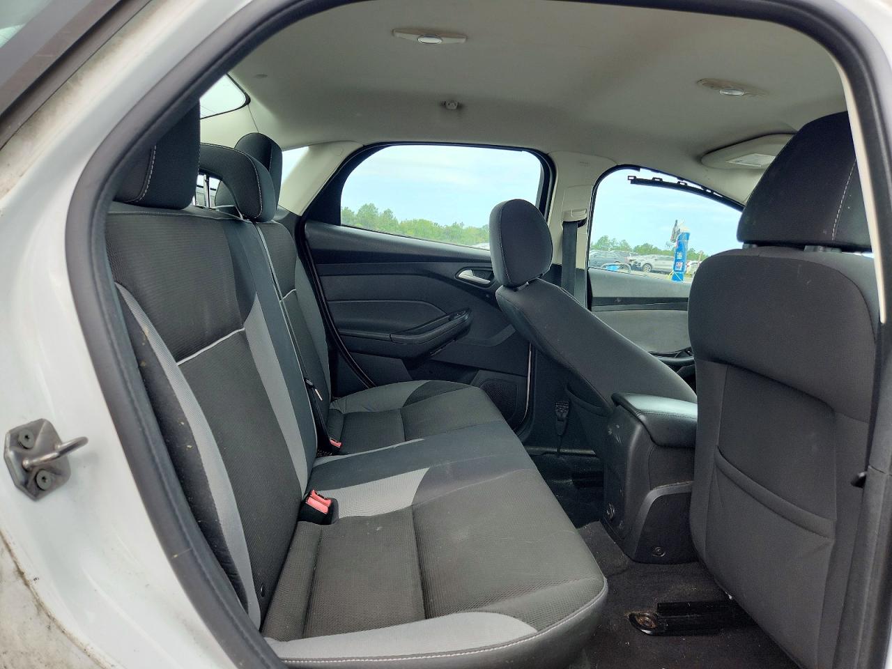 2013 Ford Focus Se Белый vin: 1FADP3F24DL349955