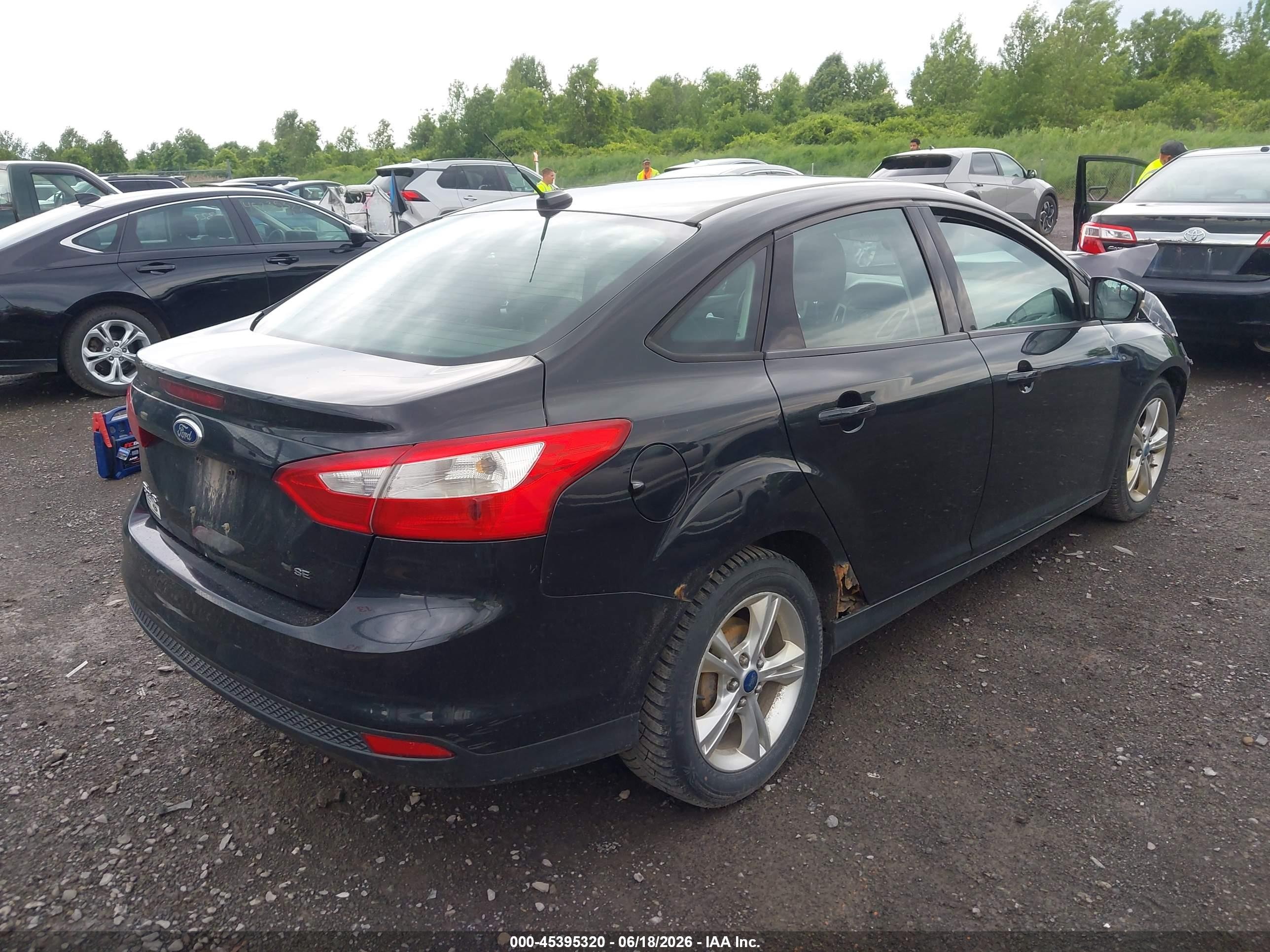 2013 Ford Focus Se Black vin: 1FADP3F24DL358669