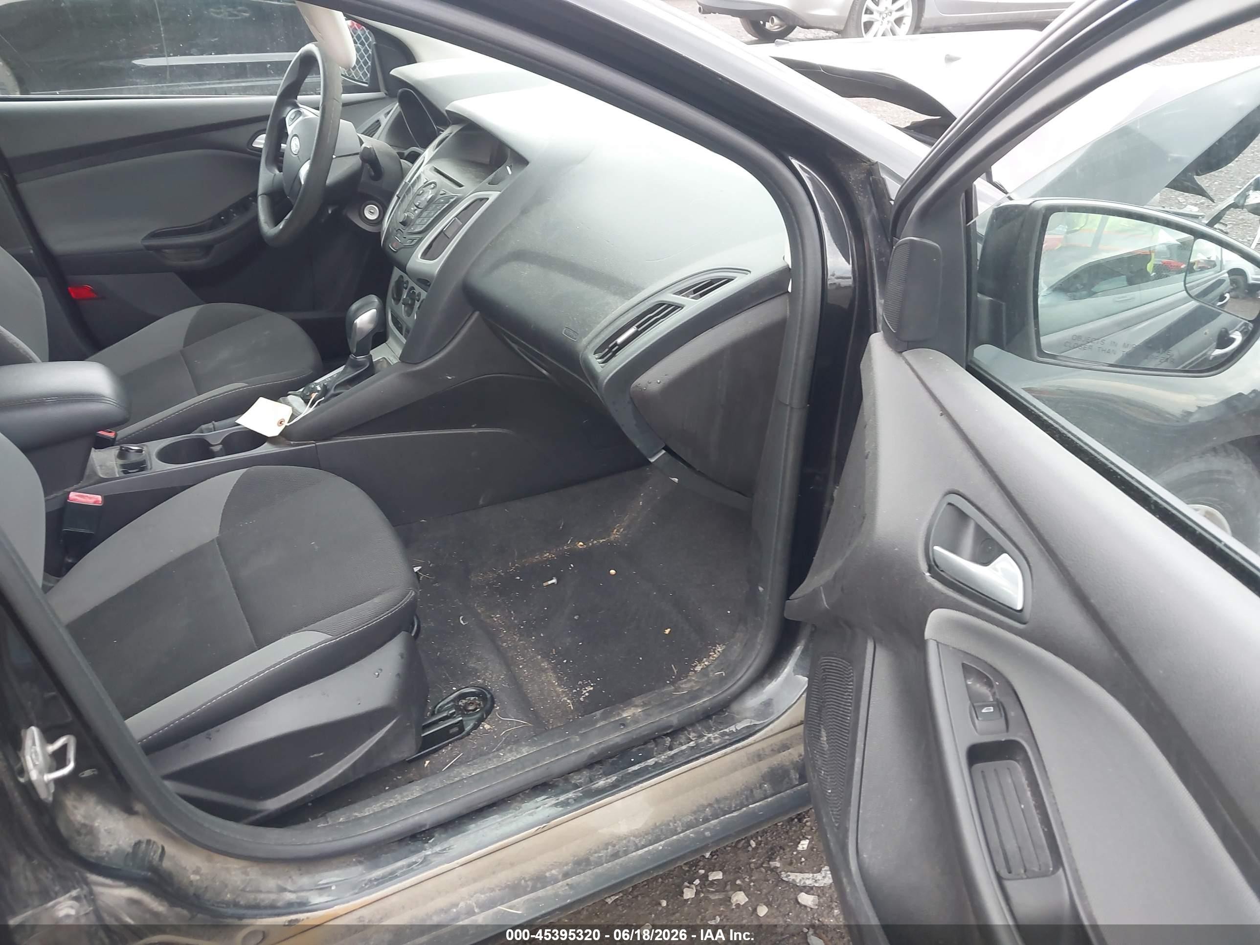 2013 Ford Focus Se Black vin: 1FADP3F24DL358669