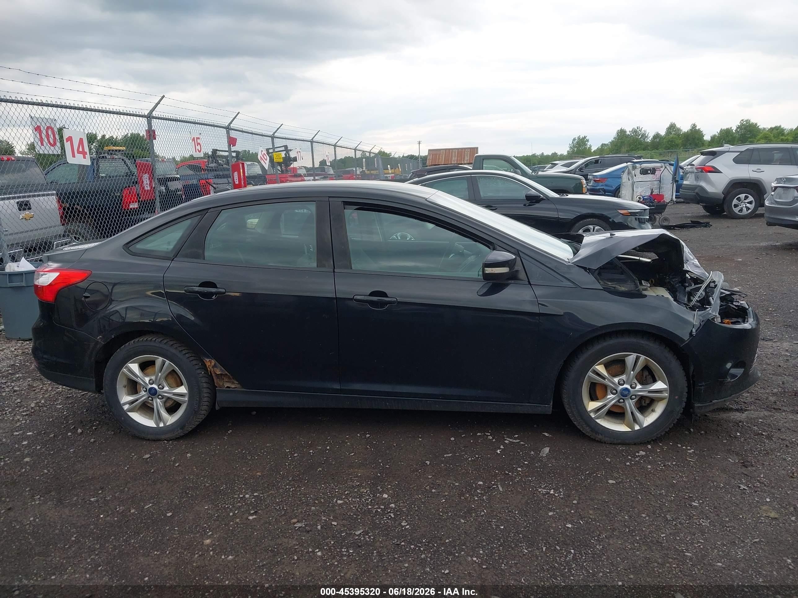 2013 Ford Focus Se Black vin: 1FADP3F24DL358669