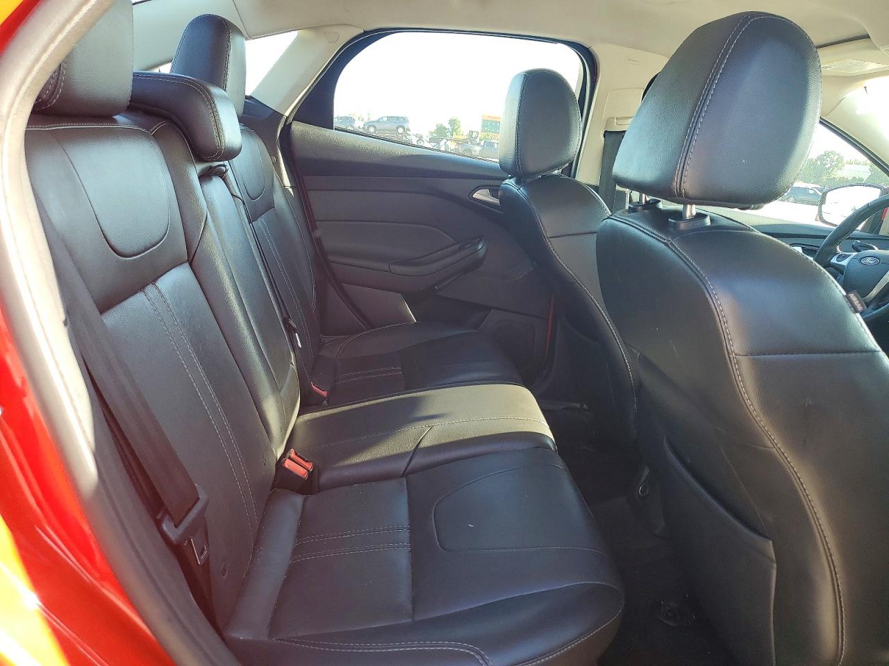 2013 Ford Focus Se Red vin: 1FADP3F24DL375133